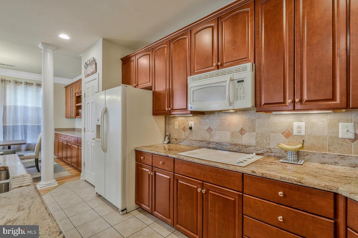 CENTRAL PARKE COLONIAL CHARLES - Residential