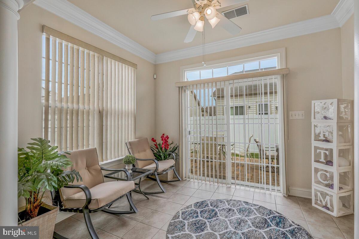 CENTRAL PARKE COLONIAL CHARLES - Residential