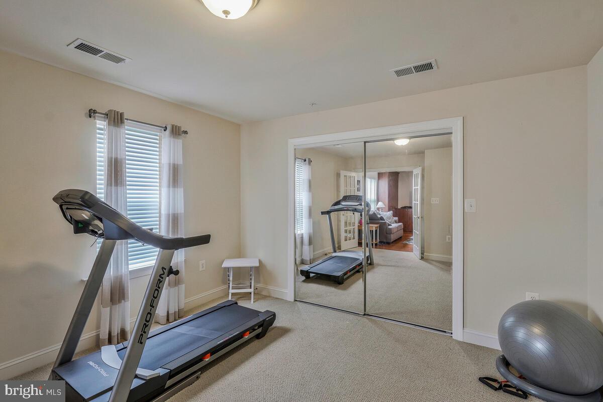 CENTRAL PARKE COLONIAL CHARLES - Residential