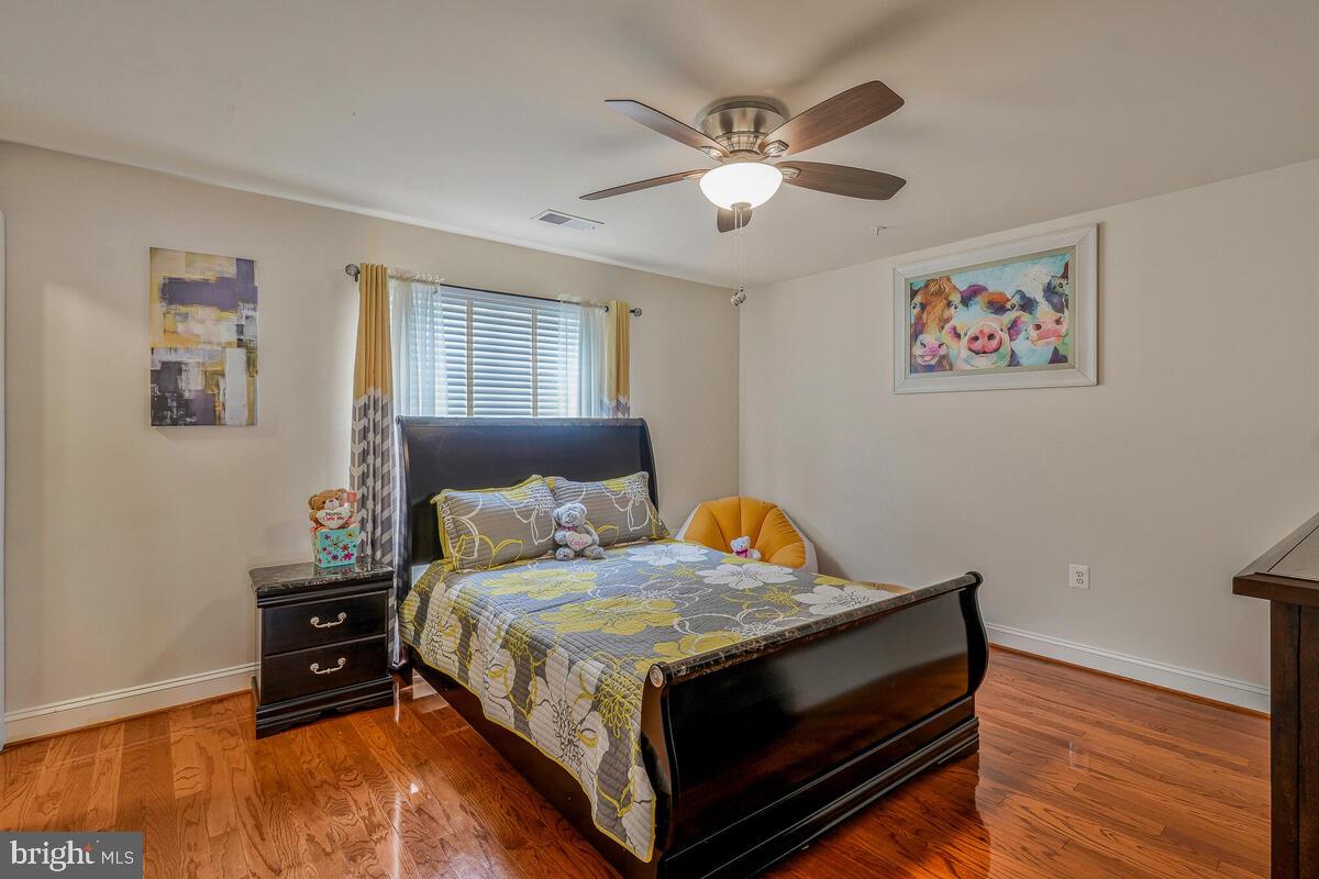 CENTRAL PARKE COLONIAL CHARLES - Residential