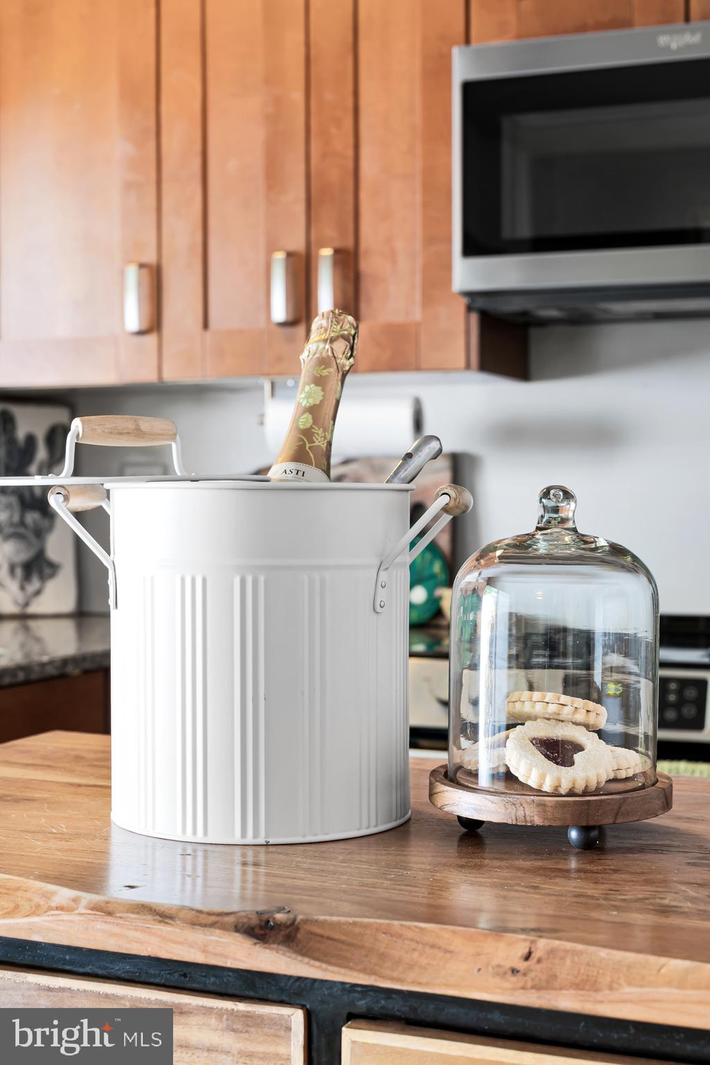 WOODSTONE - Residential