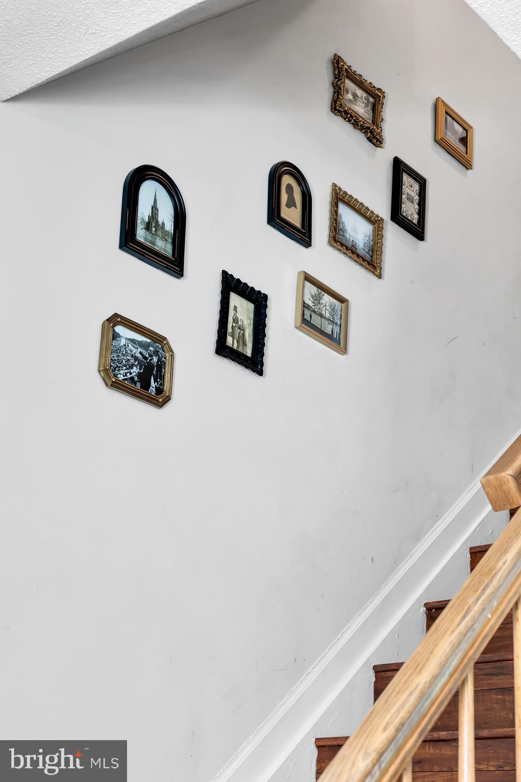 WOODSTONE - Residential