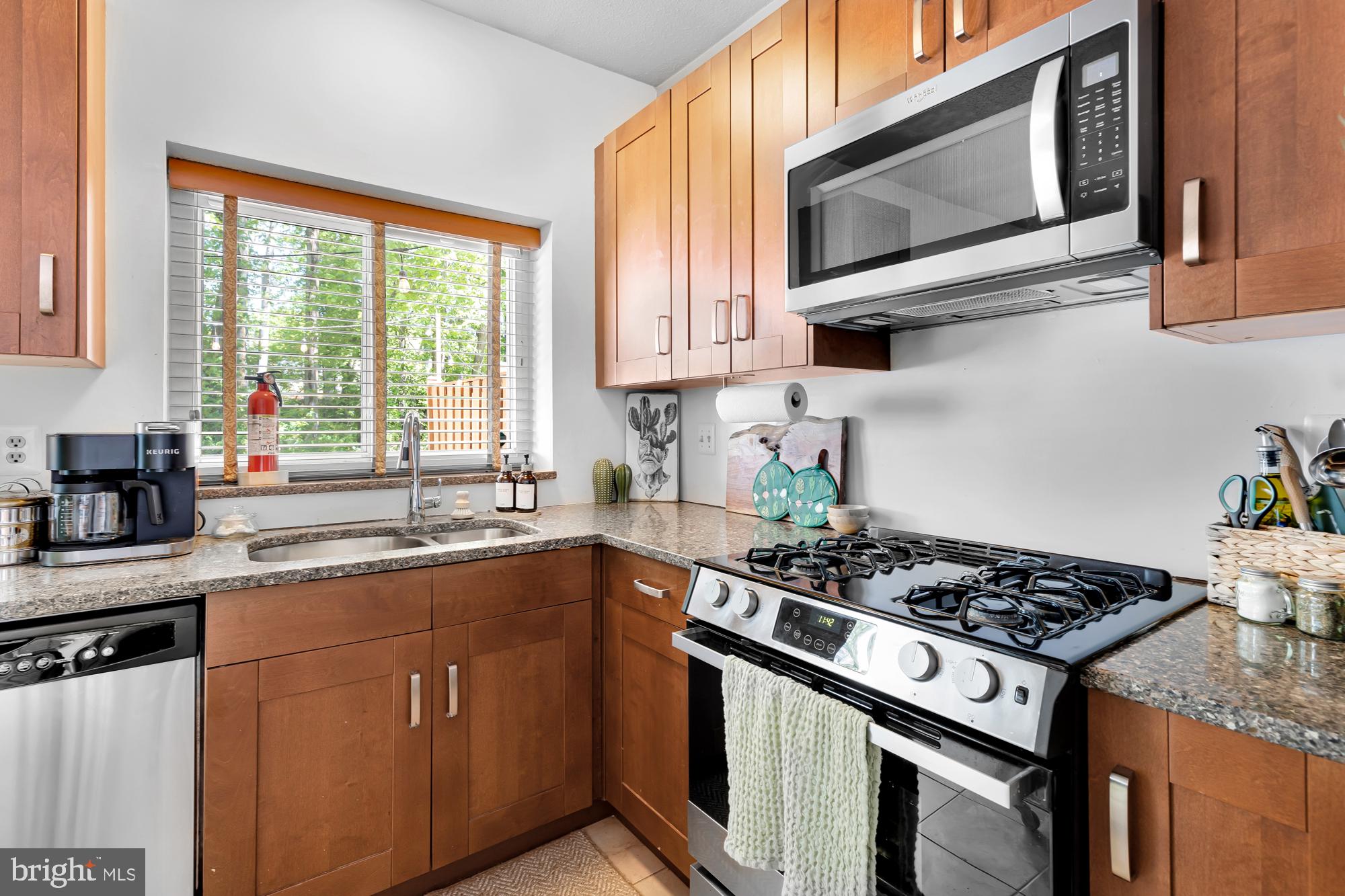 WOODSTONE - Residential