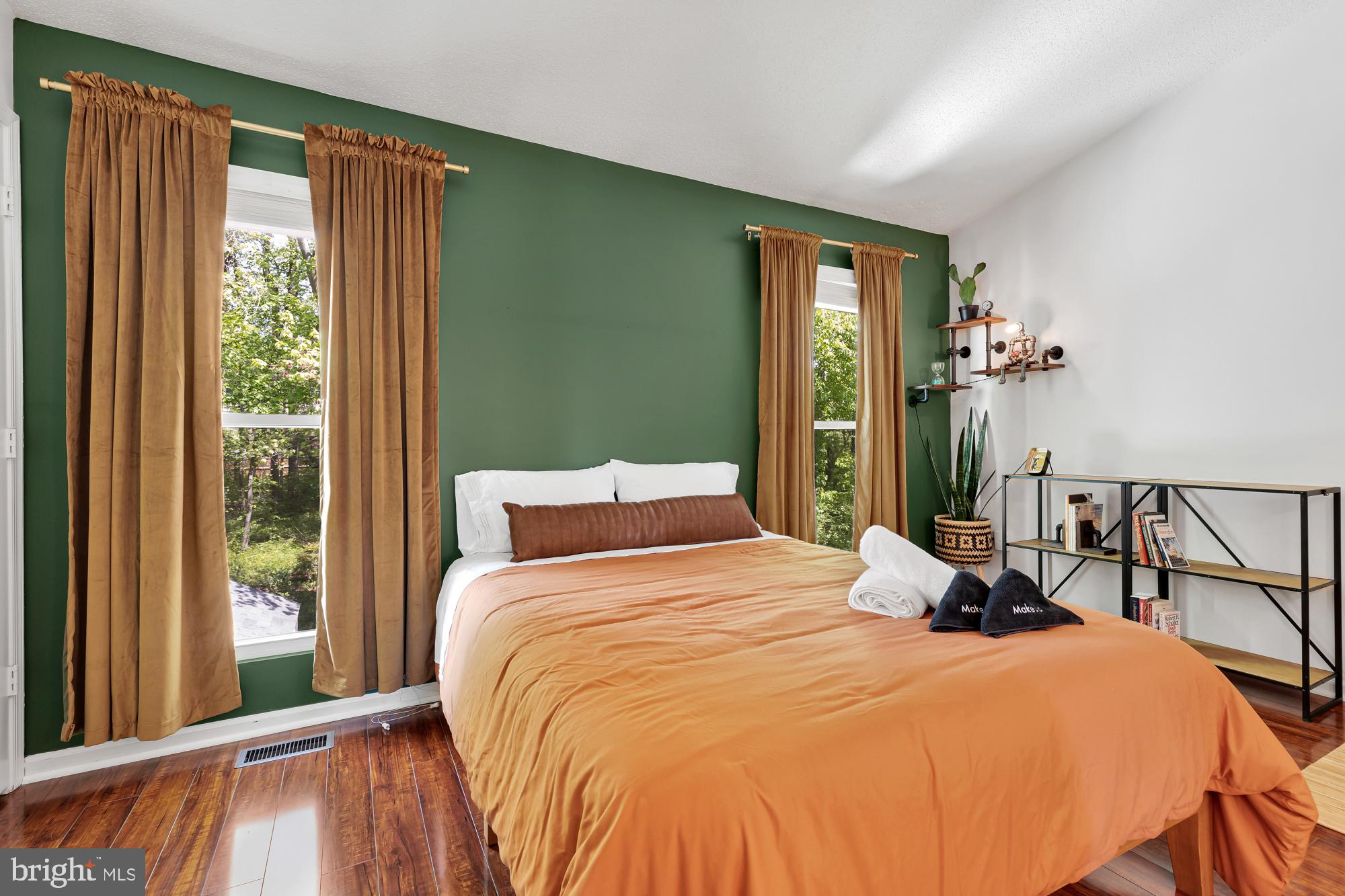 WOODSTONE - Residential