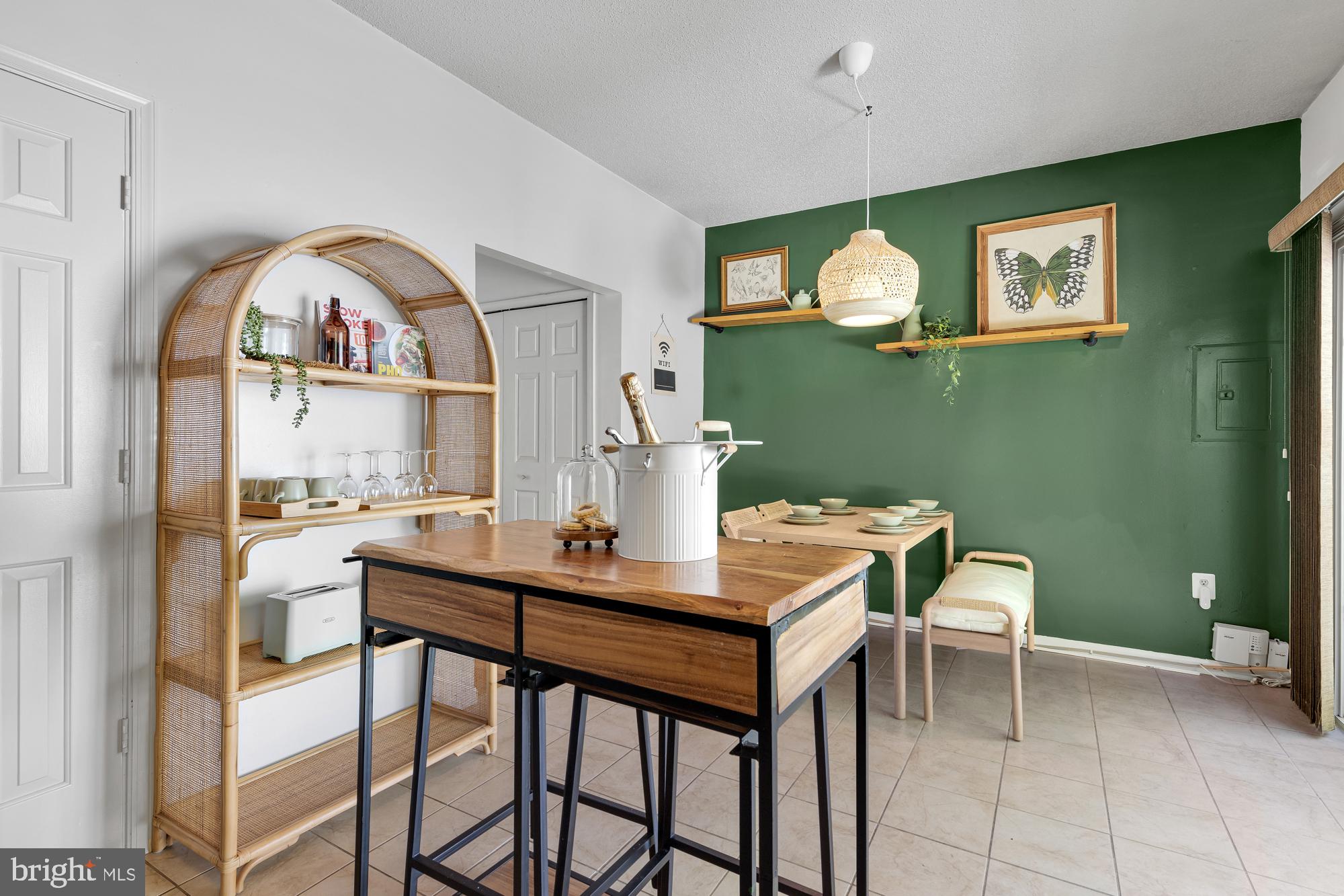 WOODSTONE - Residential