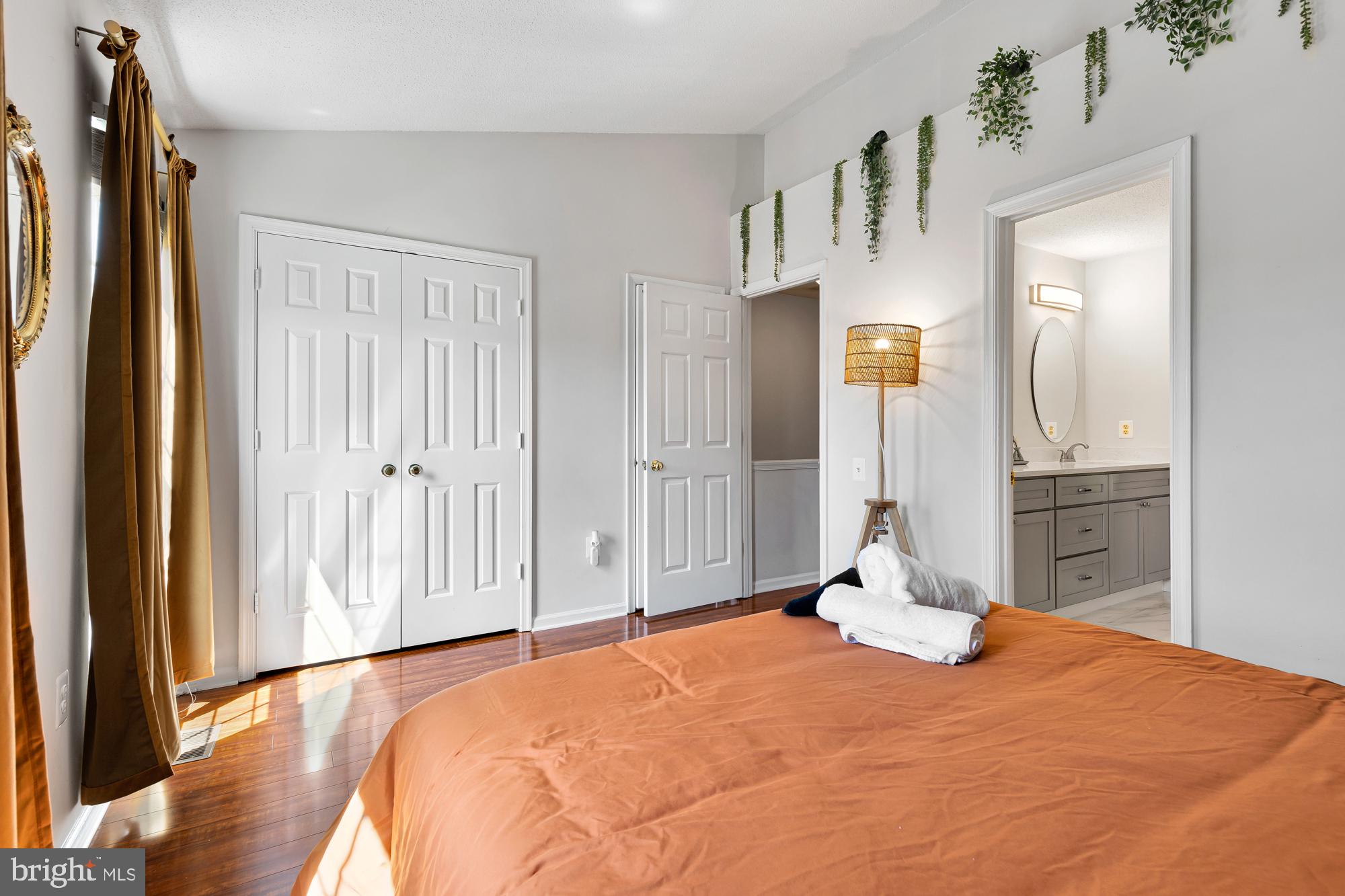 WOODSTONE - Residential