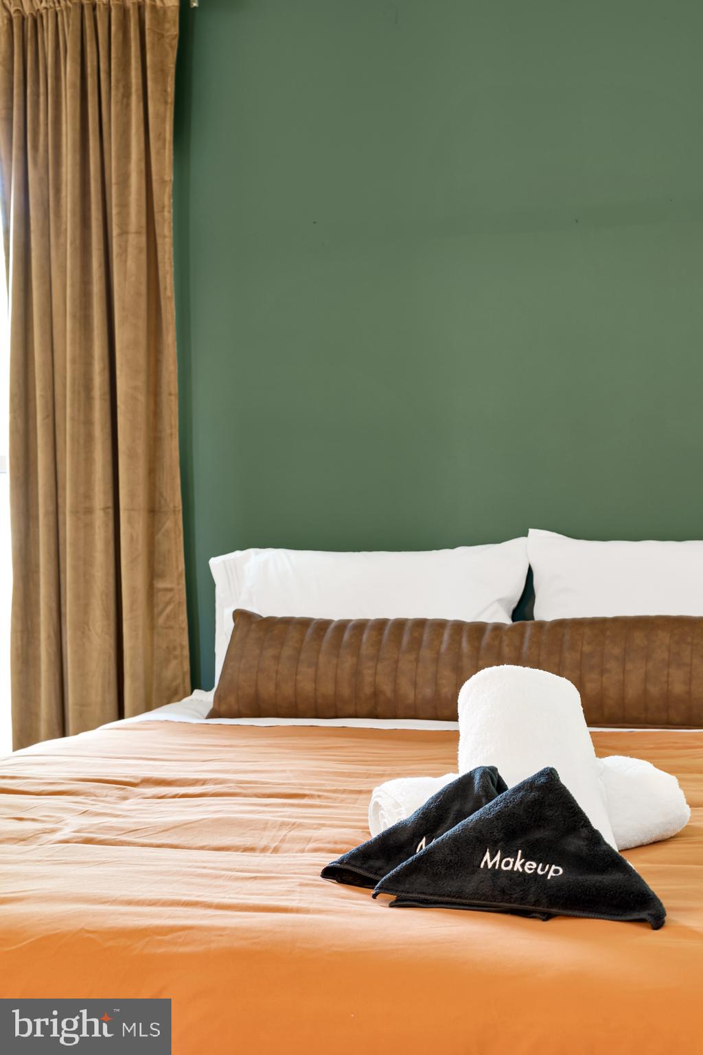 WOODSTONE - Residential