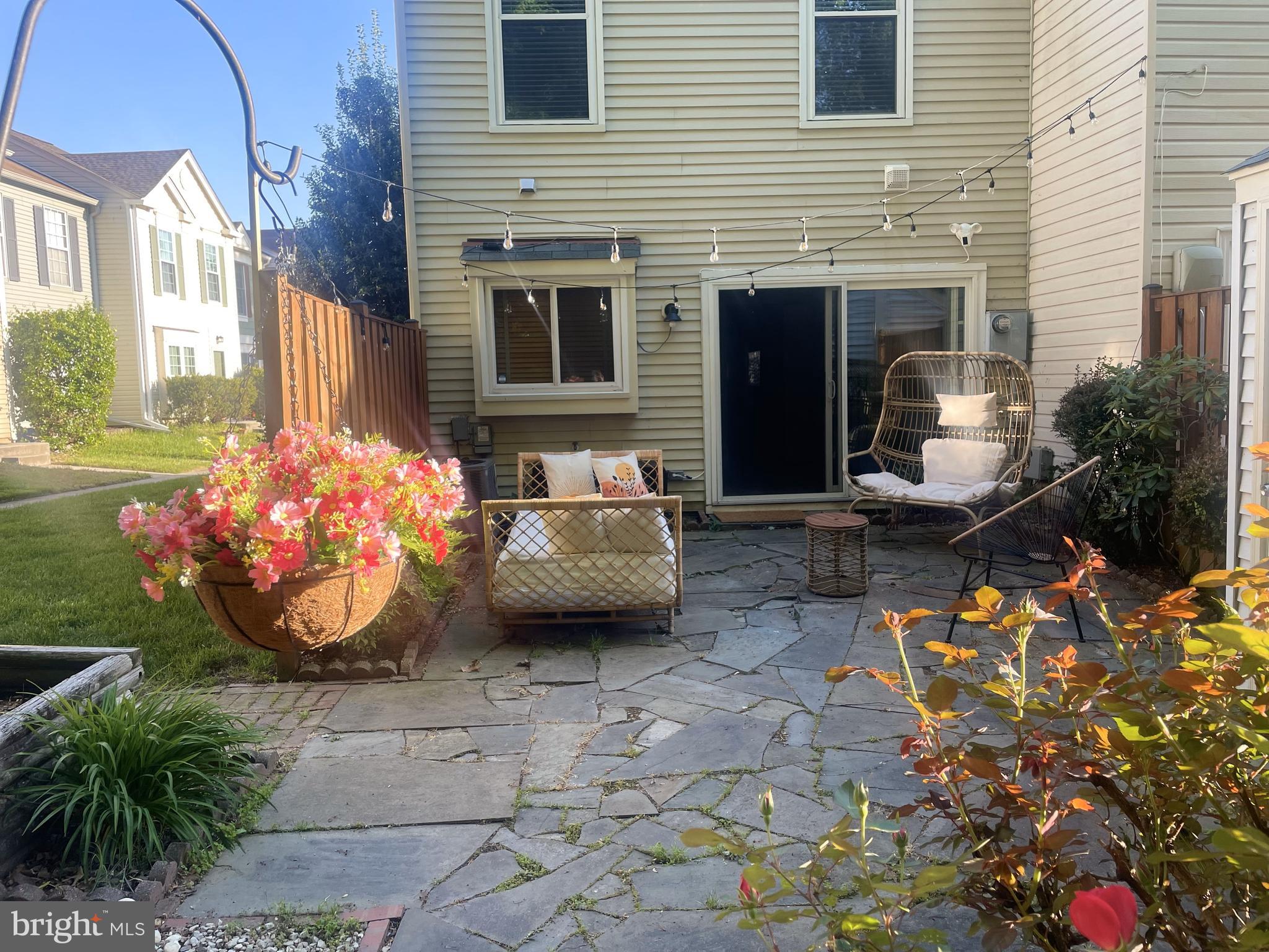 WOODSTONE - Residential