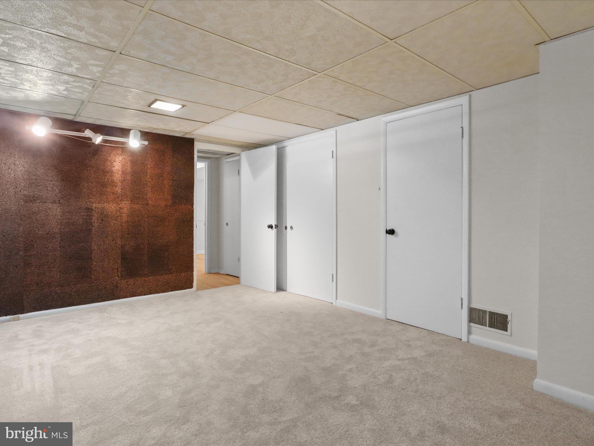 BELLE WOOD - Residential