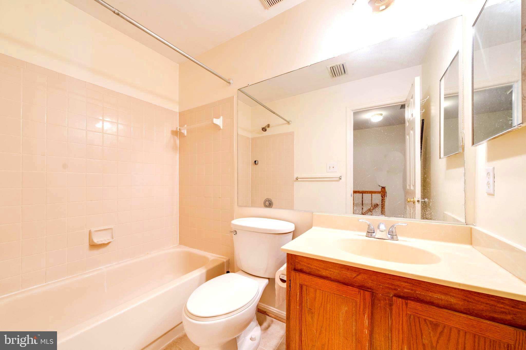 CLIFTON TOWNES - Residential