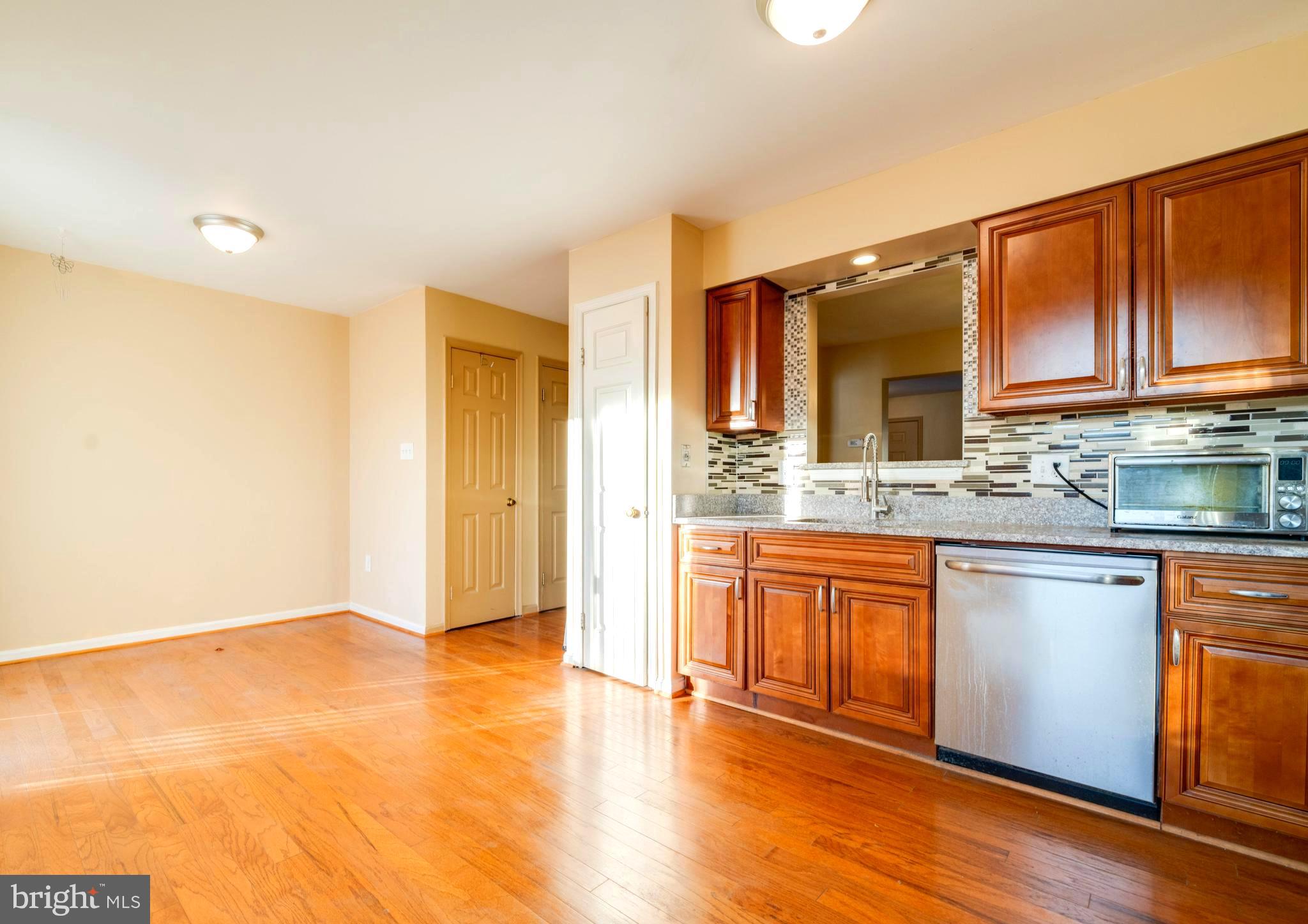 CLIFTON TOWNES - Residential