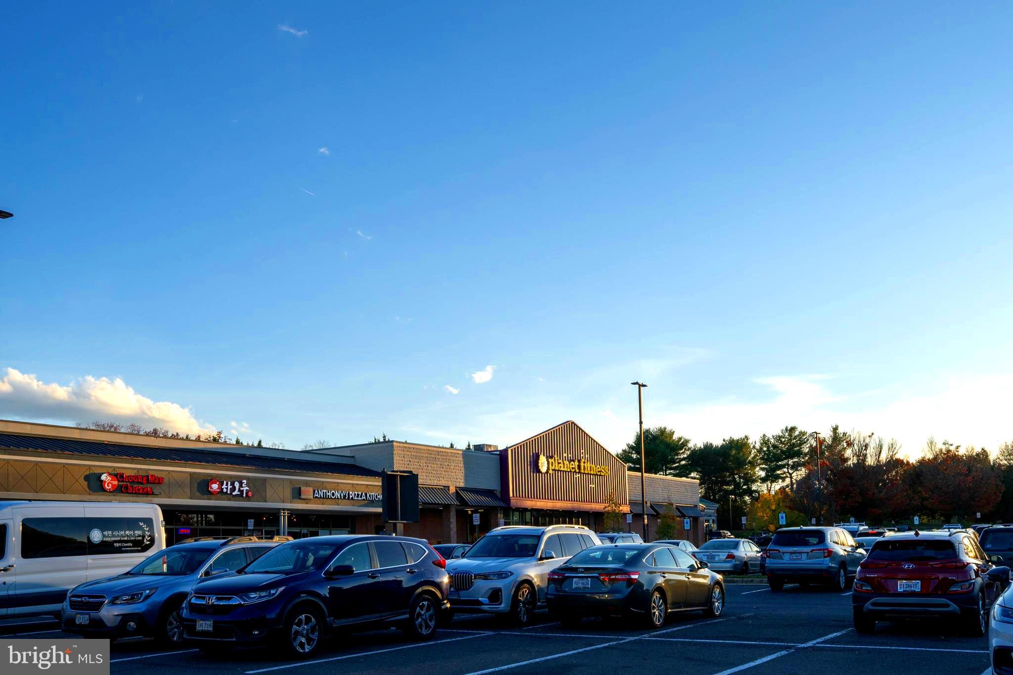 CLIFTON TOWNES - Residential