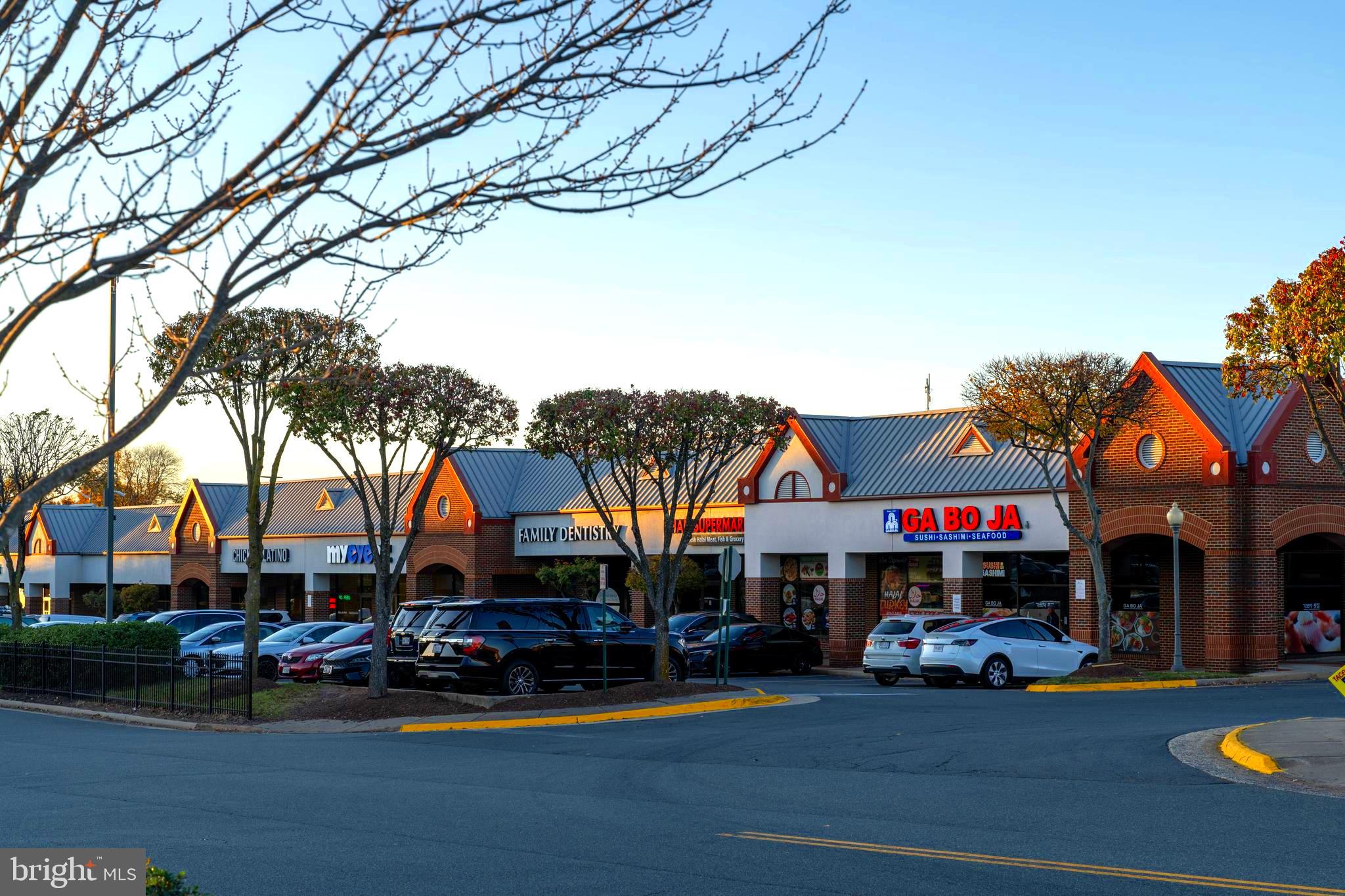 CLIFTON TOWNES - Residential