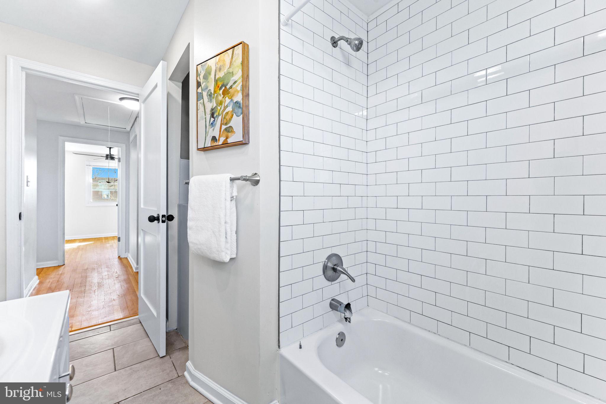 FOX RIDGE MANOR - Residential