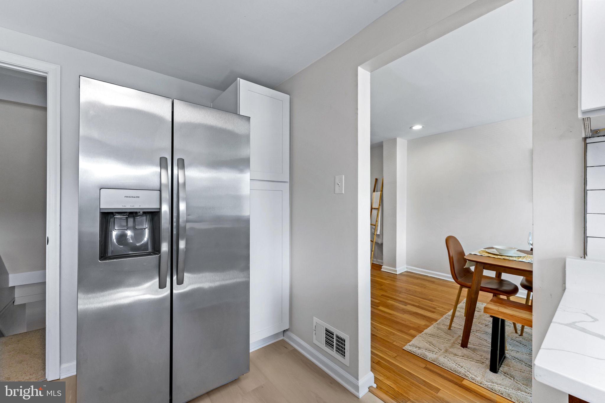 FOX RIDGE MANOR - Residential