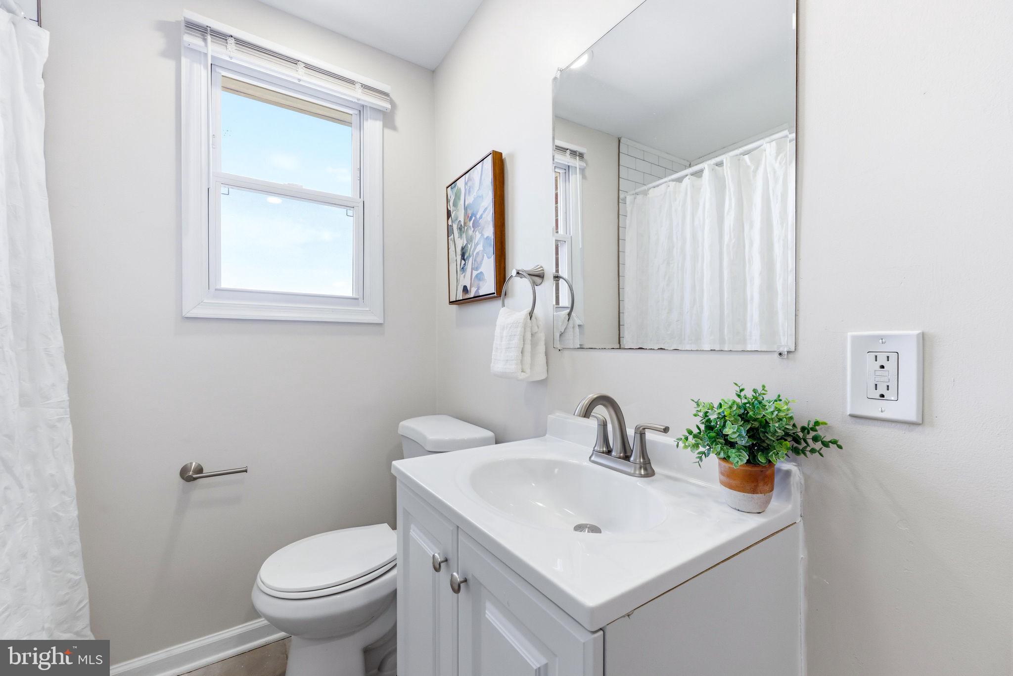 FOX RIDGE MANOR - Residential