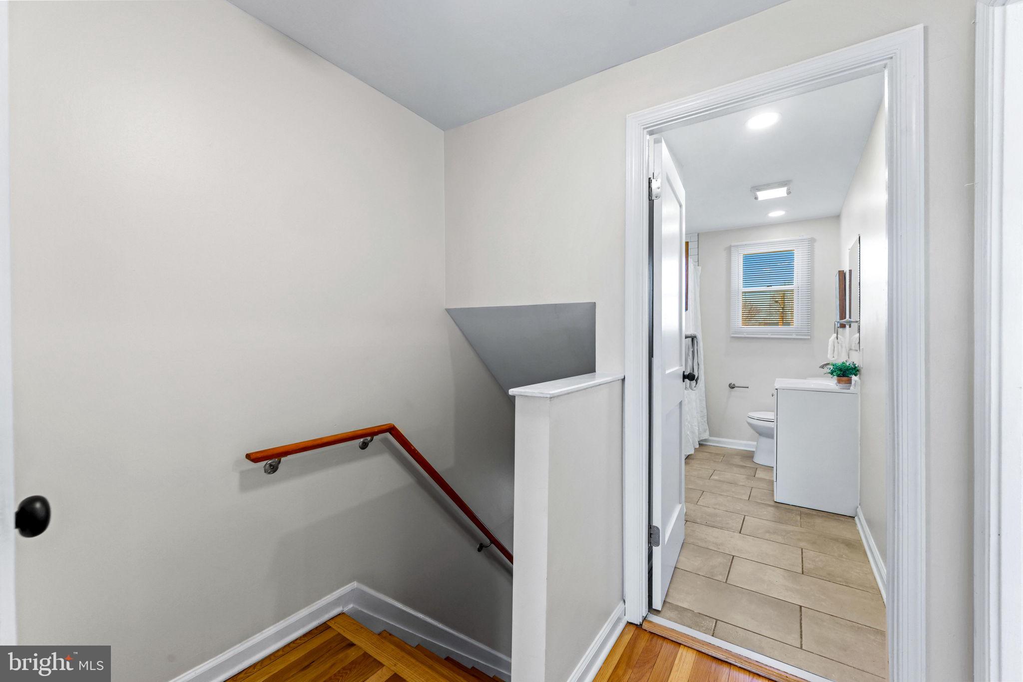 FOX RIDGE MANOR - Residential