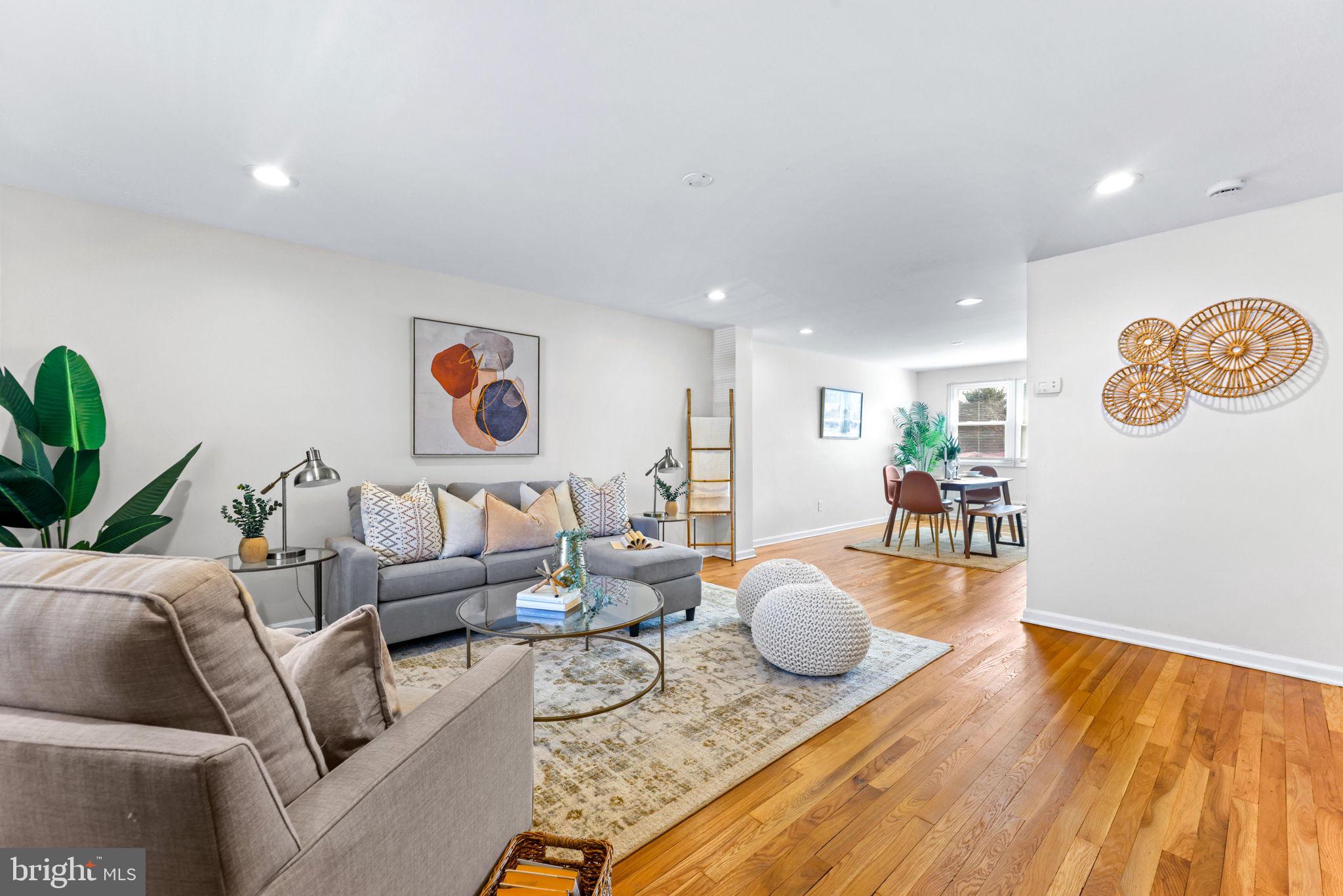 FOX RIDGE MANOR - Residential