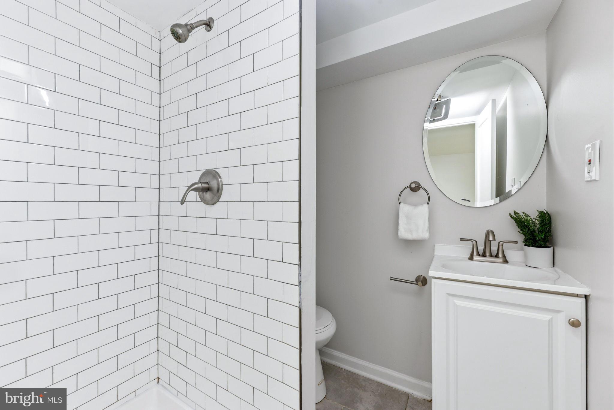 FOX RIDGE MANOR - Residential