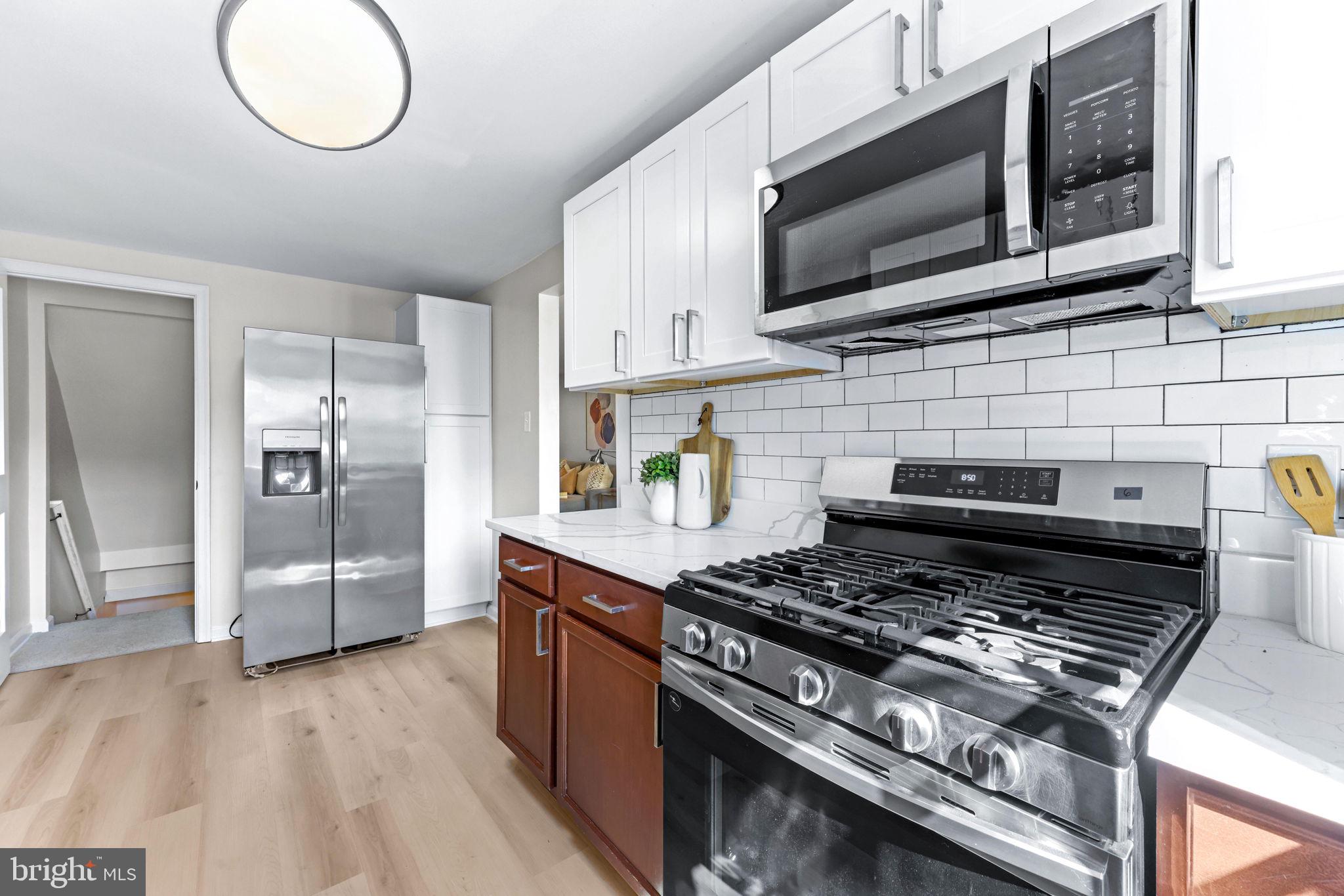 FOX RIDGE MANOR - Residential