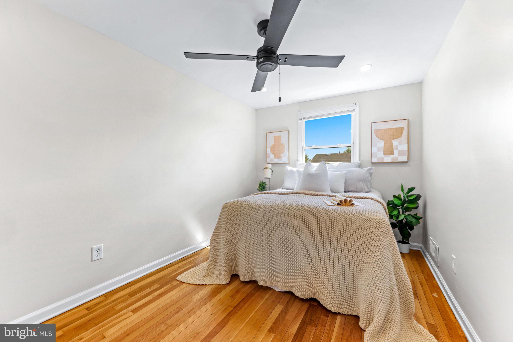 FOX RIDGE MANOR - Residential