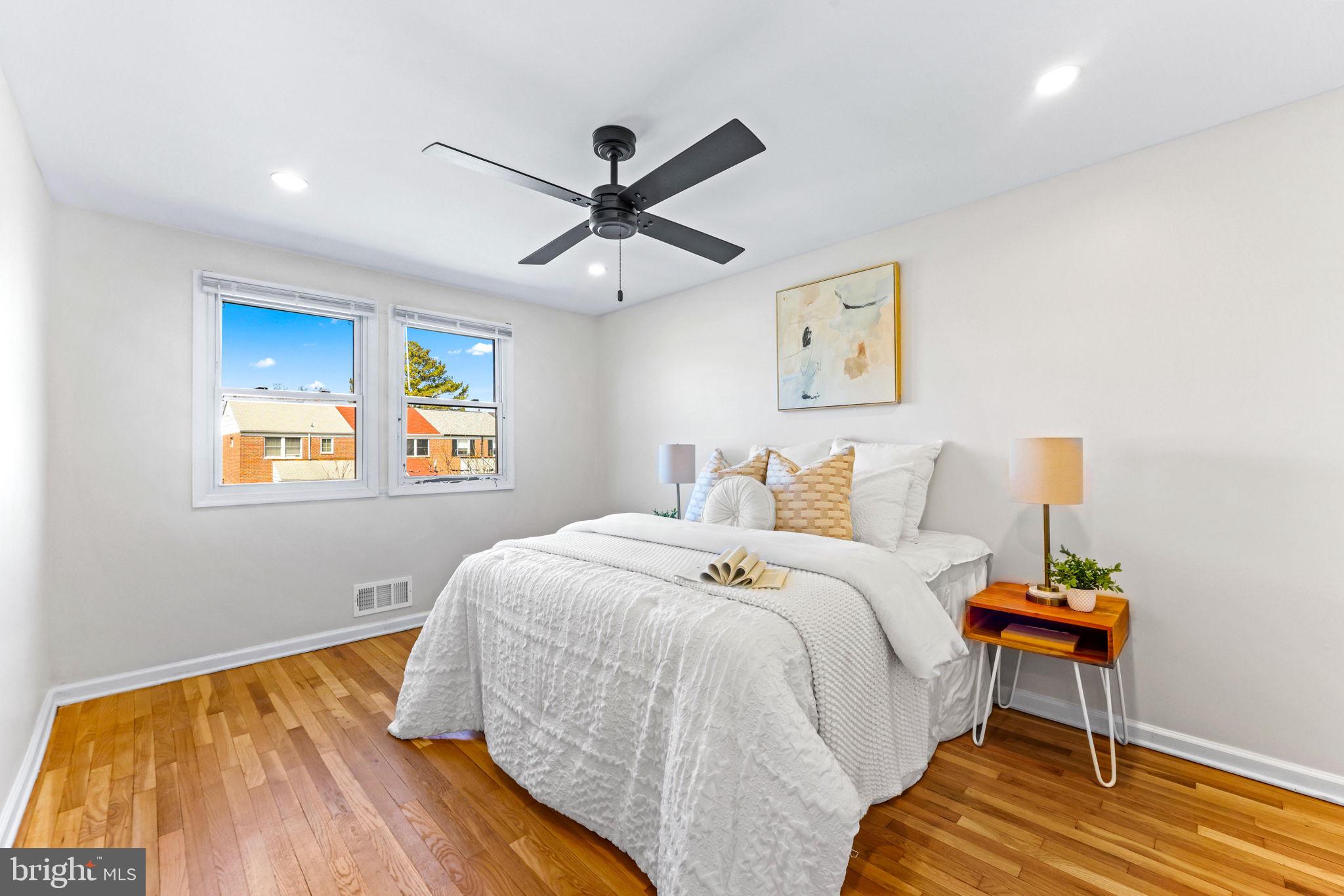 FOX RIDGE MANOR - Residential