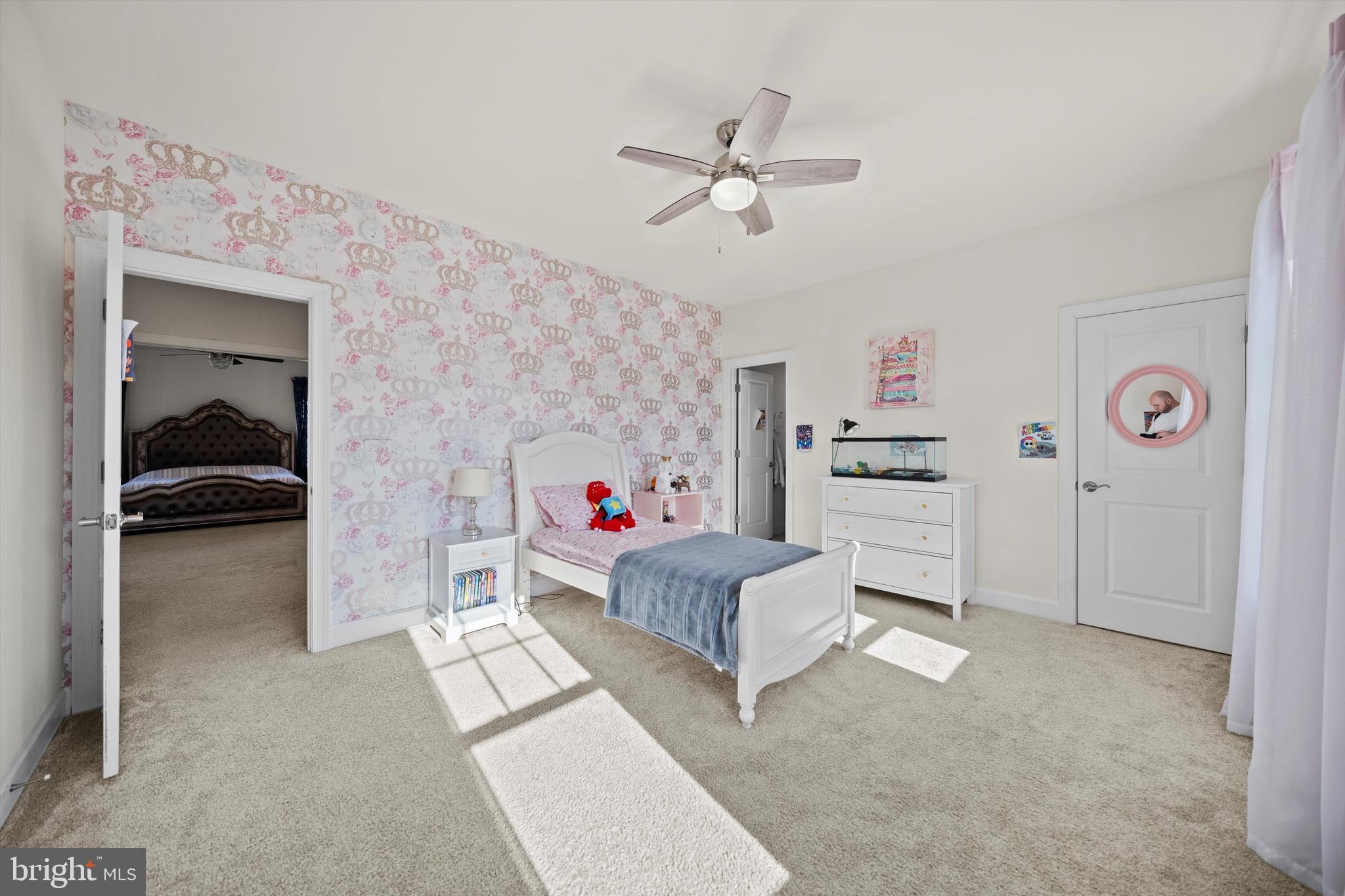 BRADLEY SQUARE - Residential