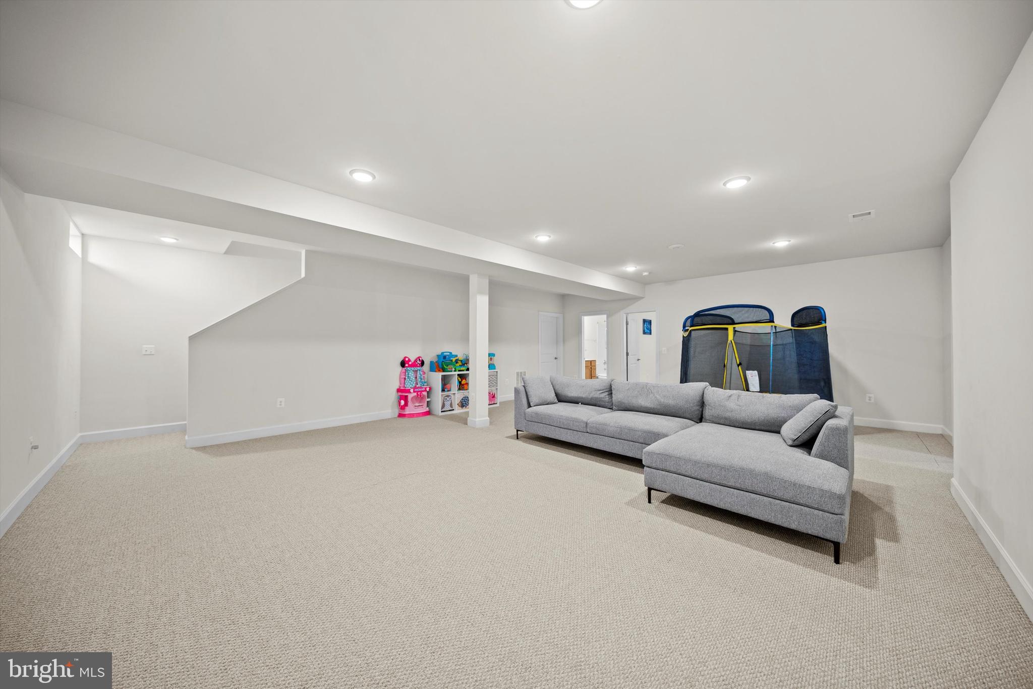 BRADLEY SQUARE - Residential