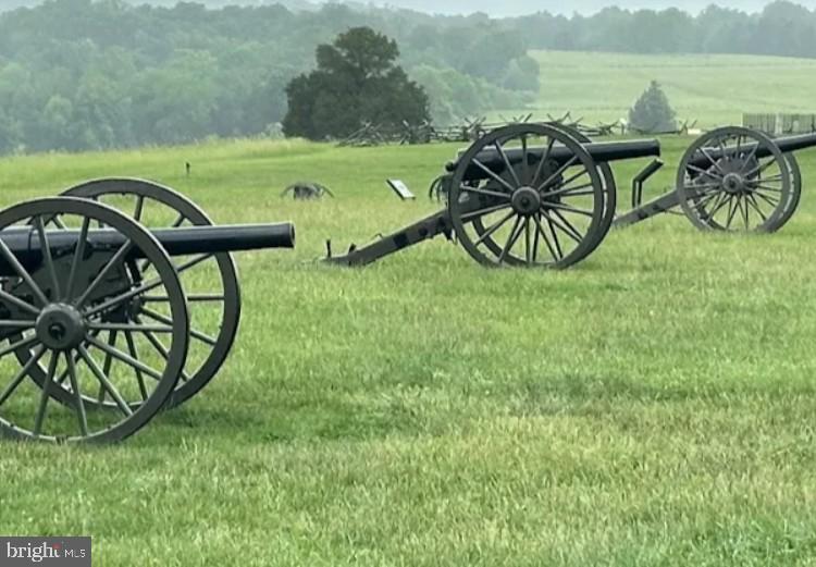 BRADLEY SQUARE - Residential