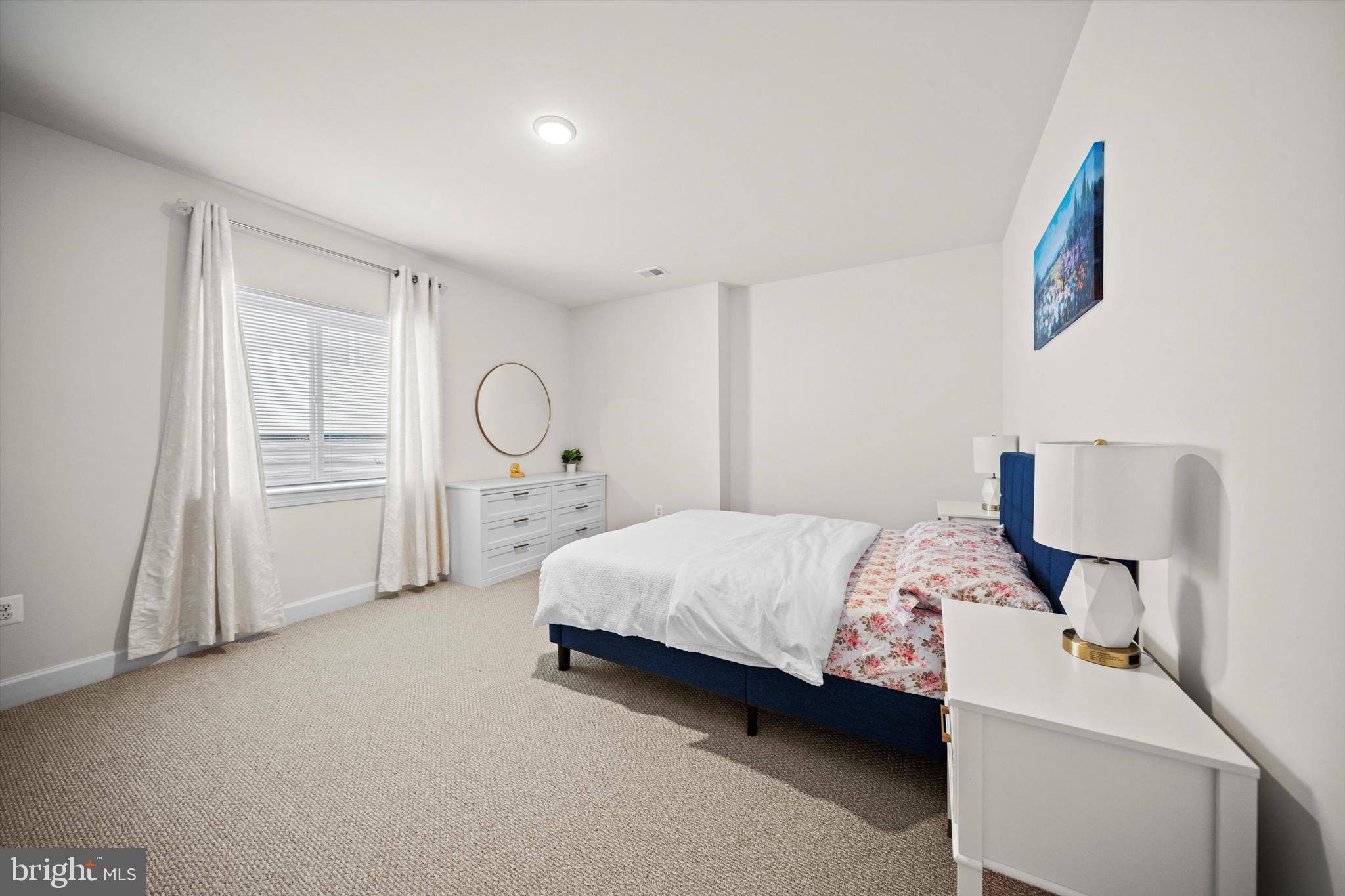 BRADLEY SQUARE - Residential