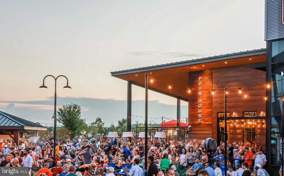 BRADLEY SQUARE - Residential