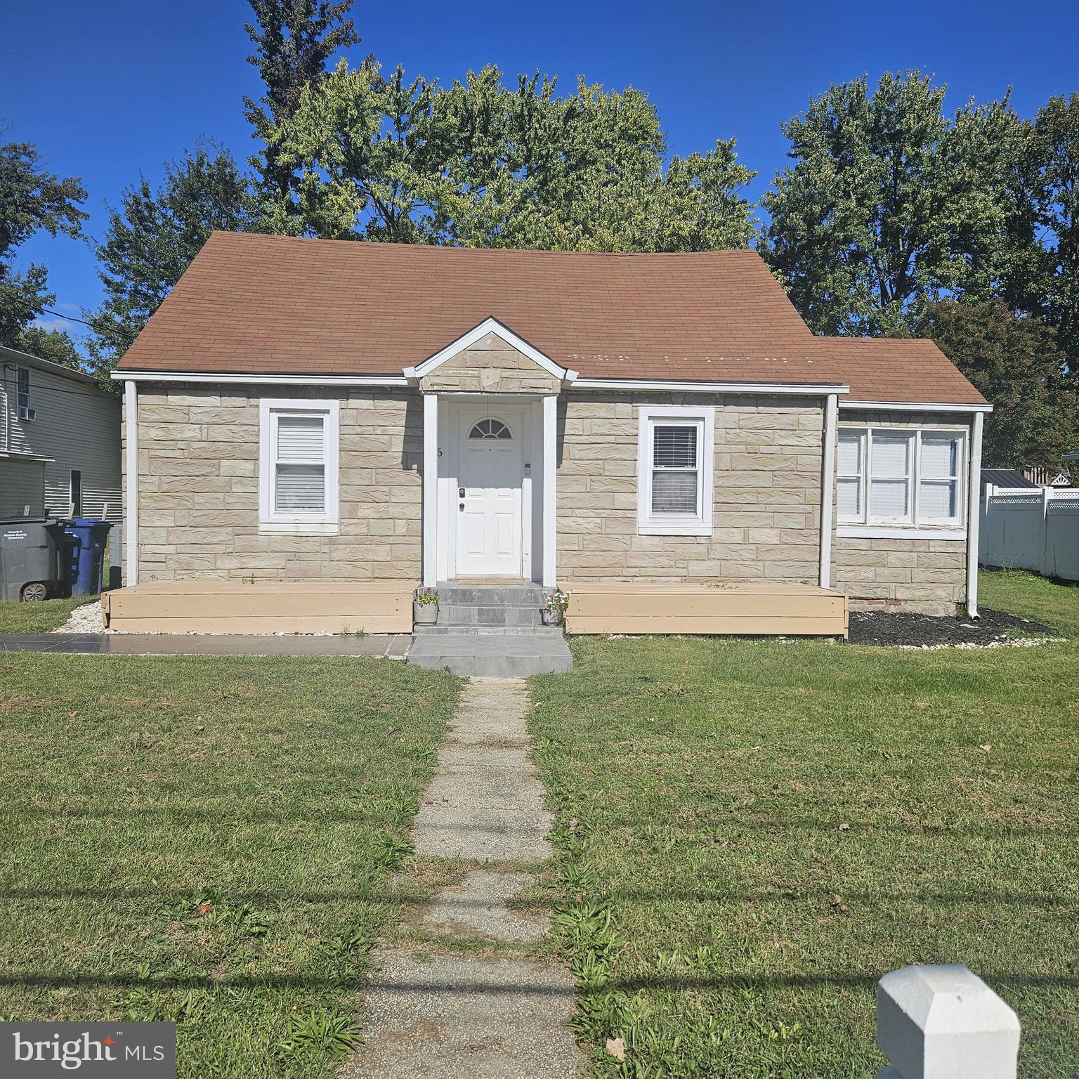 GROVETON HEIGHTS - Residential Lease