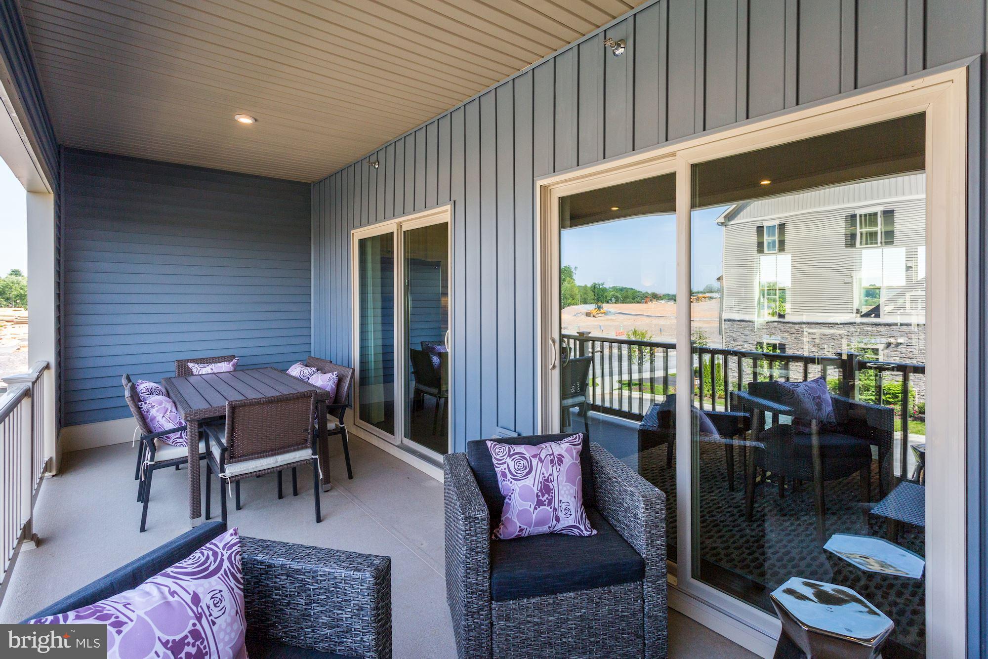 LAKE LINGANORE OAKDALE - Residential