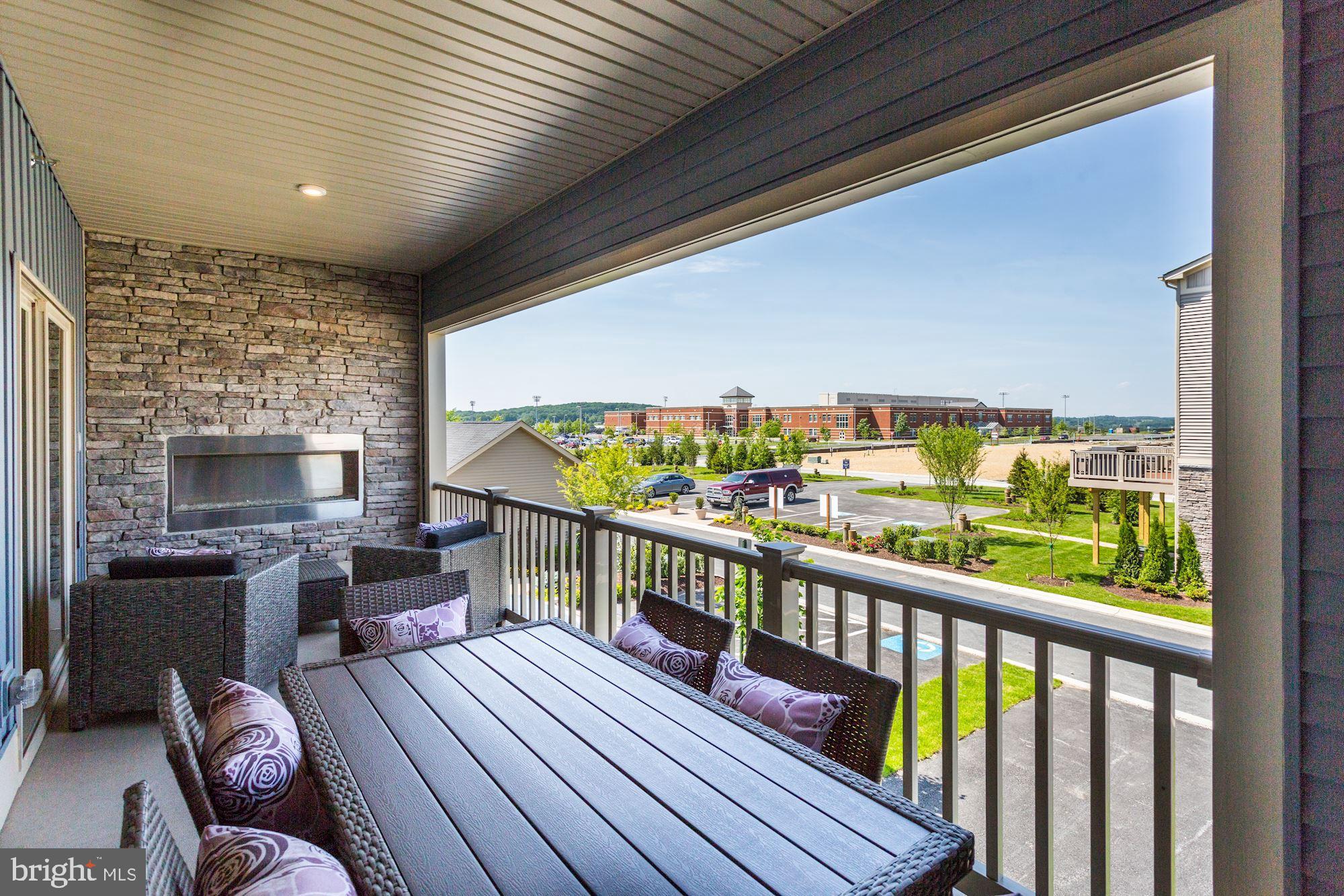 LAKE LINGANORE OAKDALE - Residential