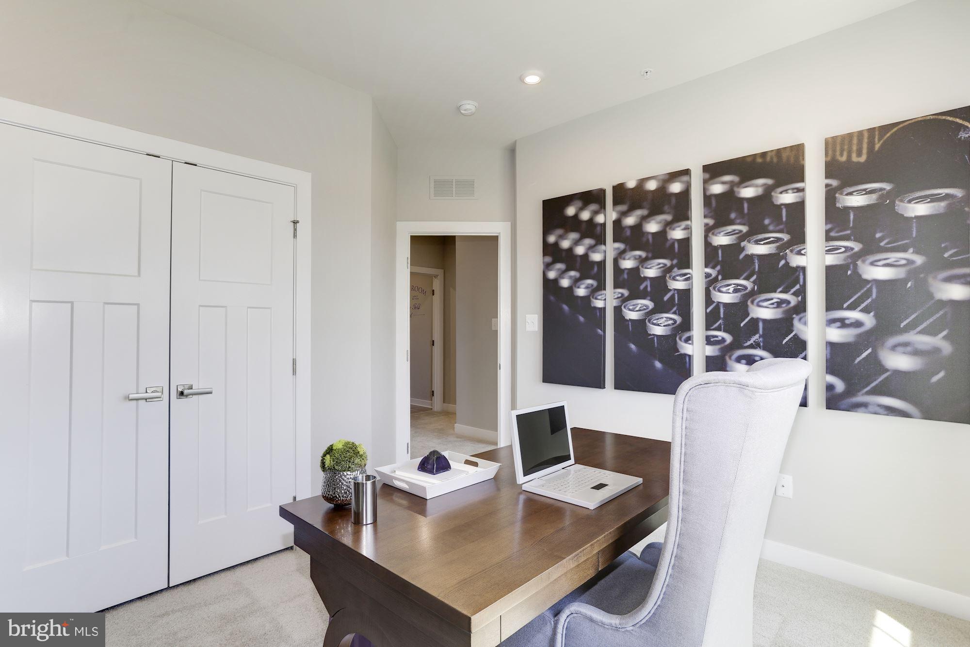 LAKE LINGANORE OAKDALE - Residential