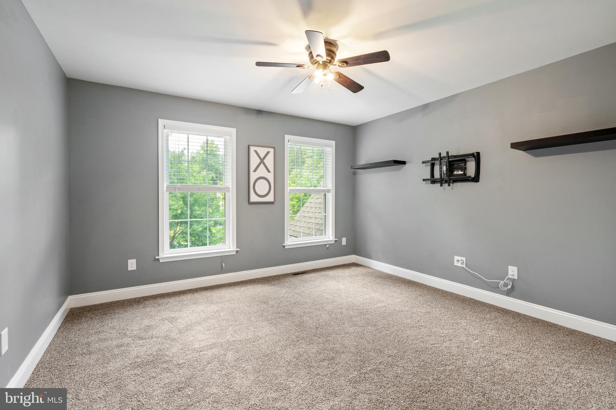 HIDDEN PARADISE - Residential