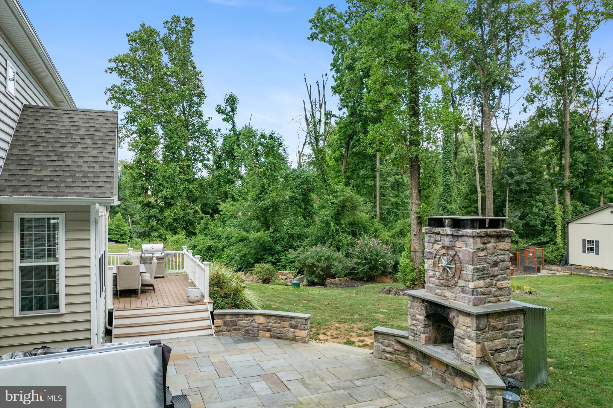 HIDDEN PARADISE - Residential