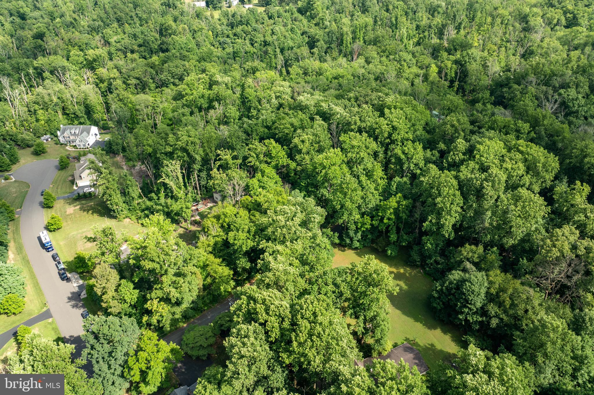 HIDDEN PARADISE - Residential