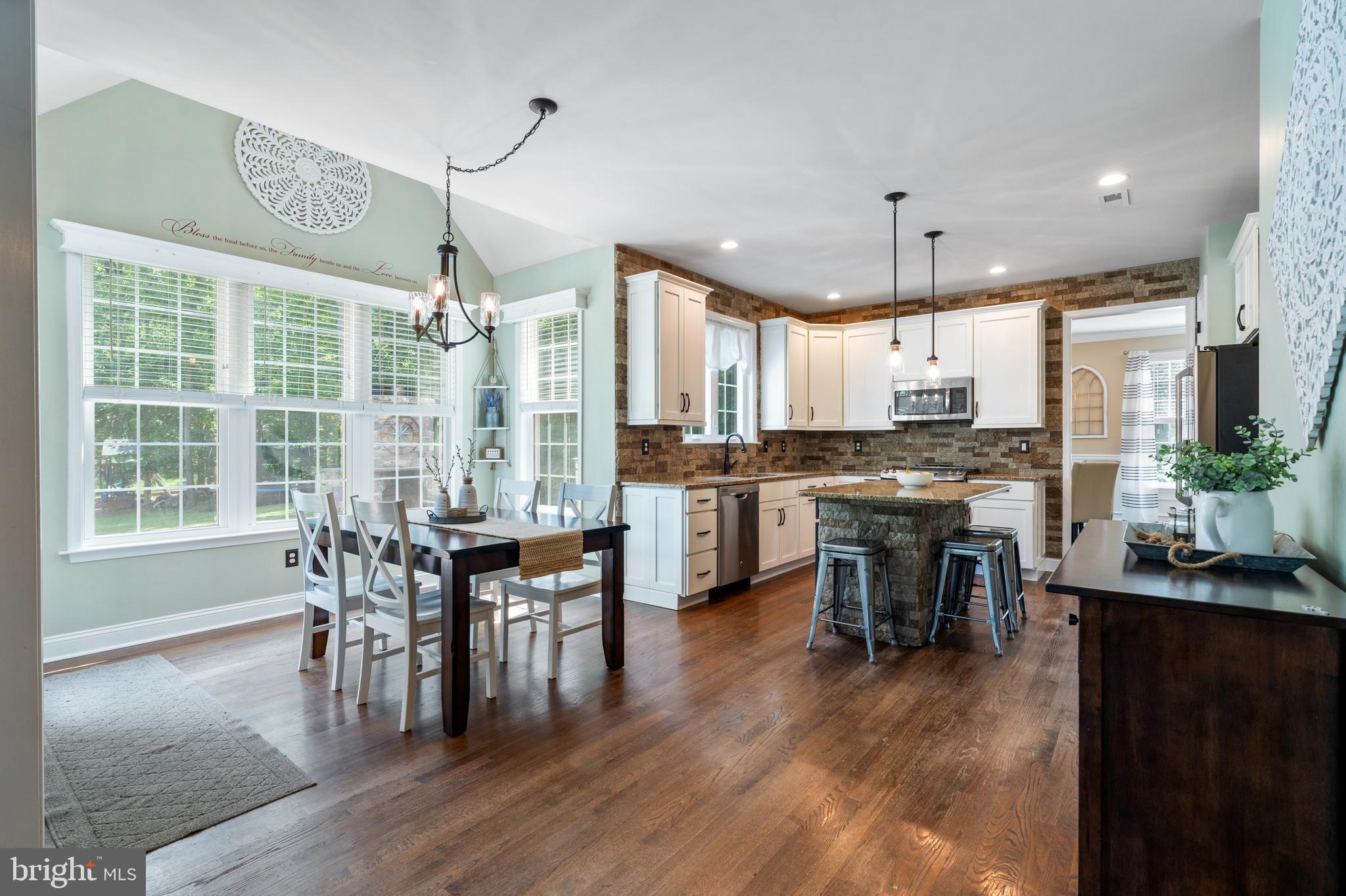 HIDDEN PARADISE - Residential