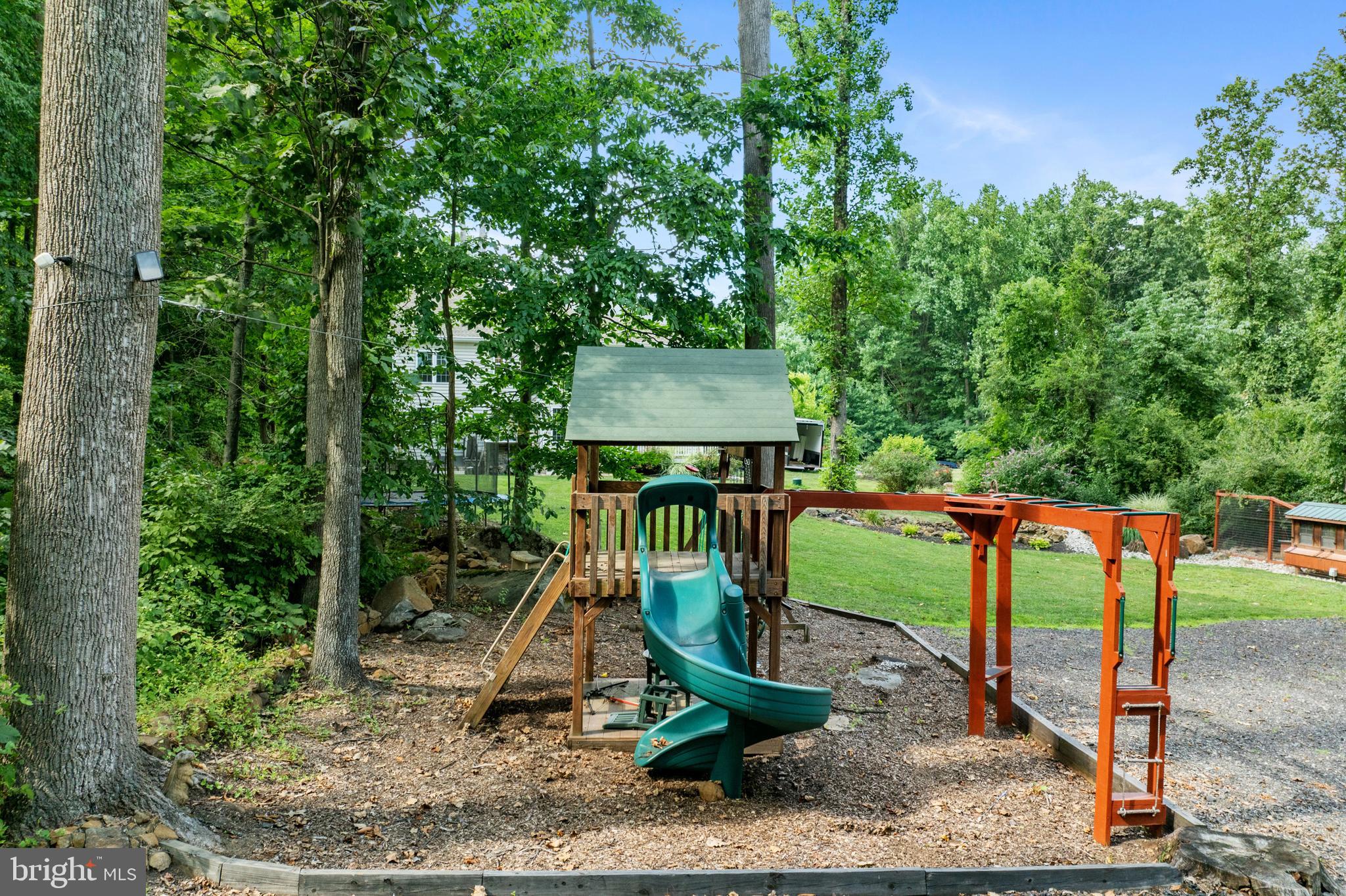 HIDDEN PARADISE - Residential