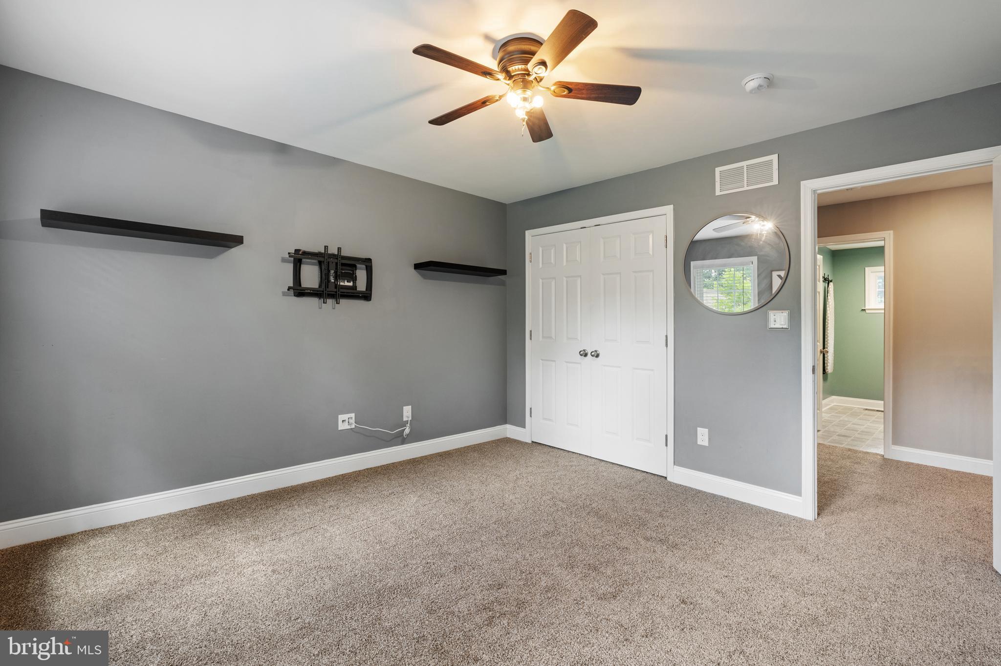 HIDDEN PARADISE - Residential