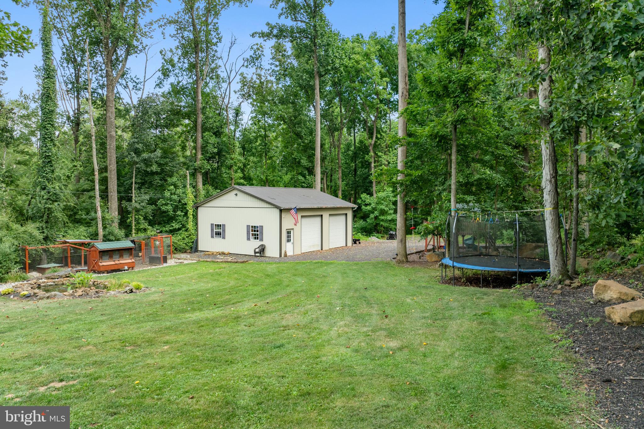 HIDDEN PARADISE - Residential