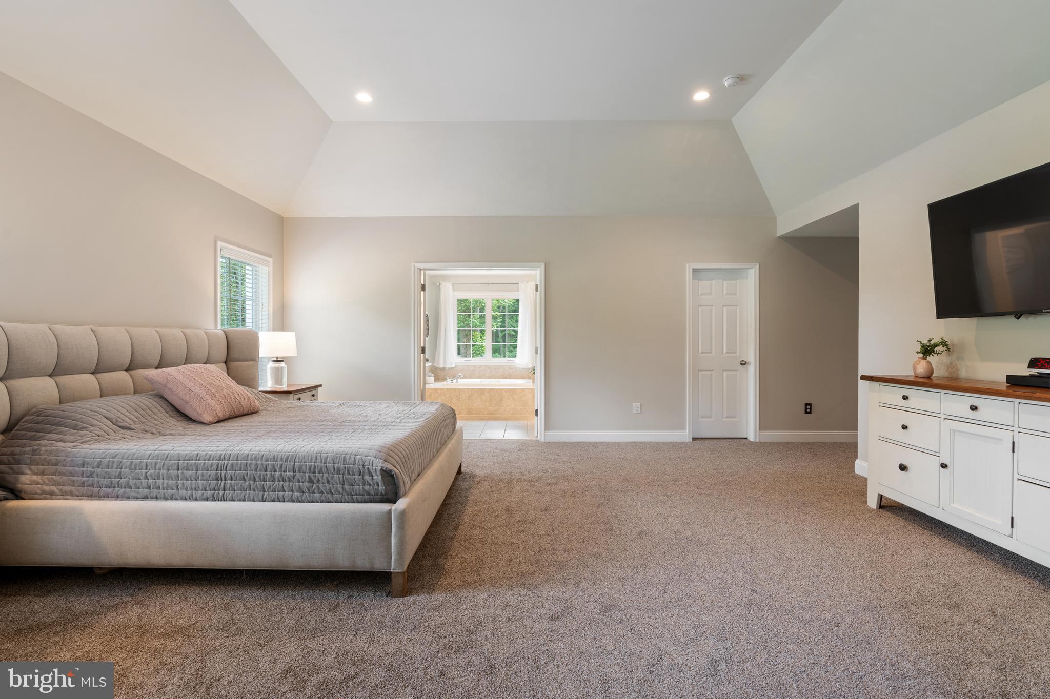 HIDDEN PARADISE - Residential