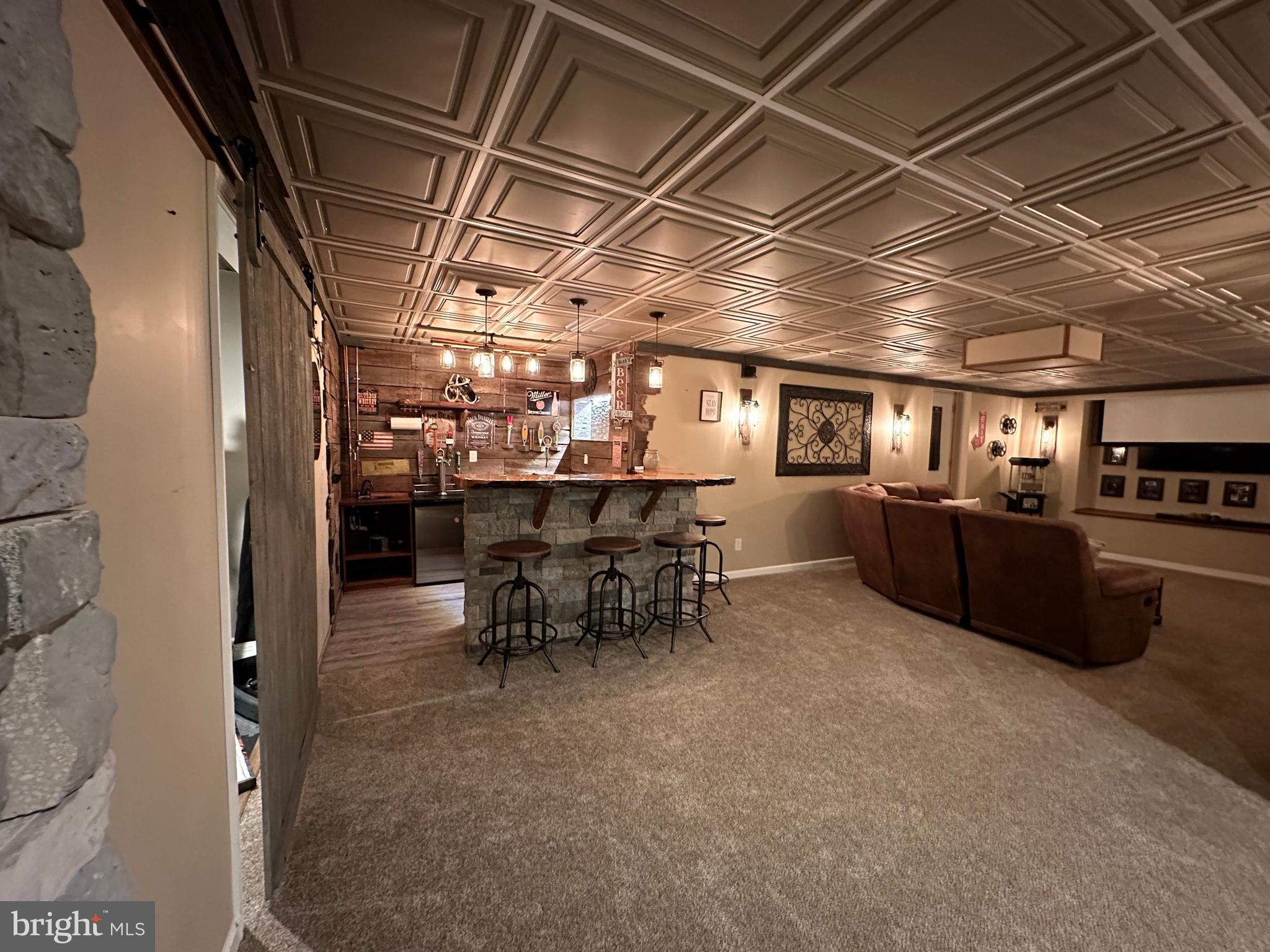 HIDDEN PARADISE - Residential