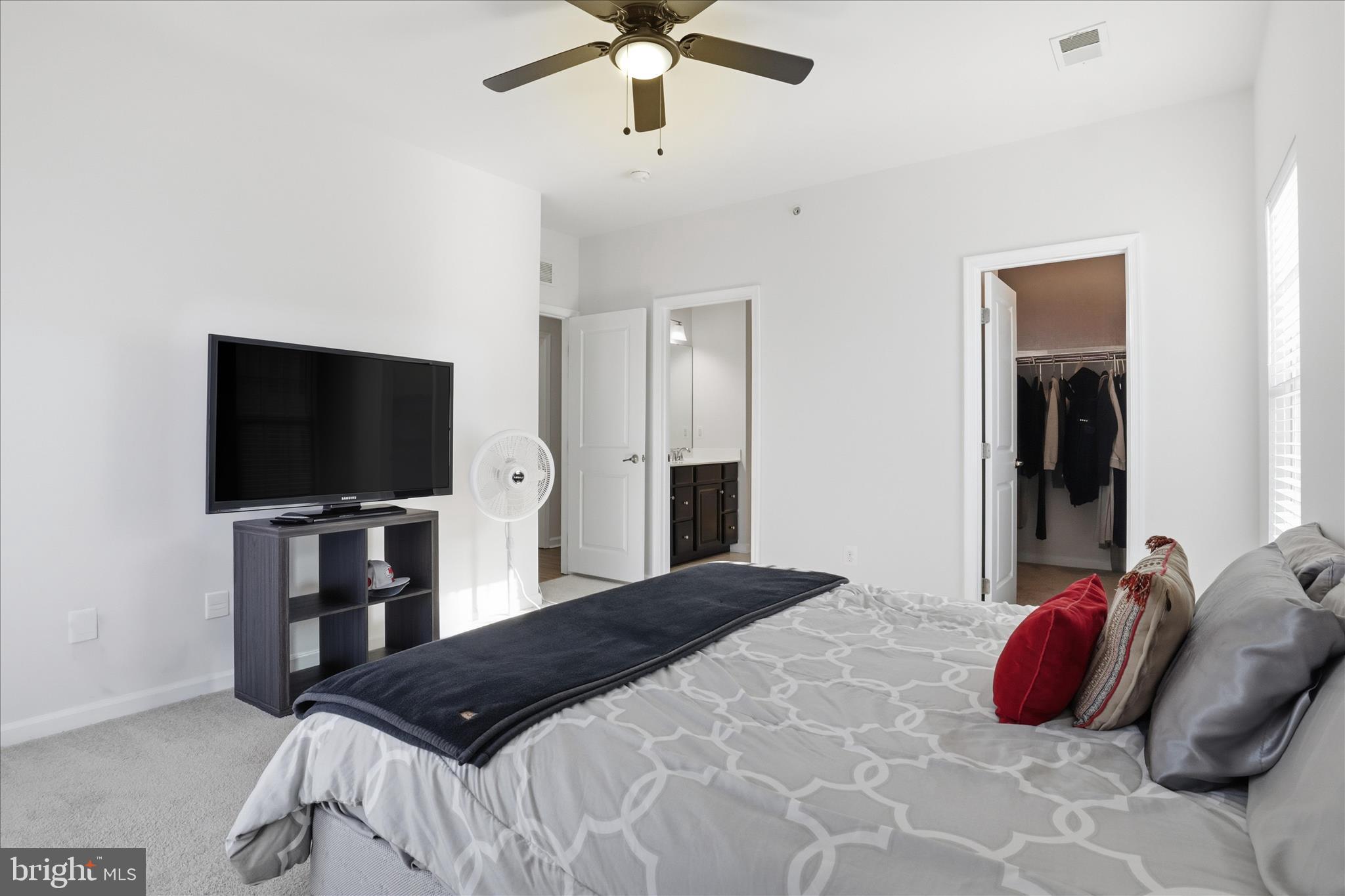 SOMERSET CONDO - Residential