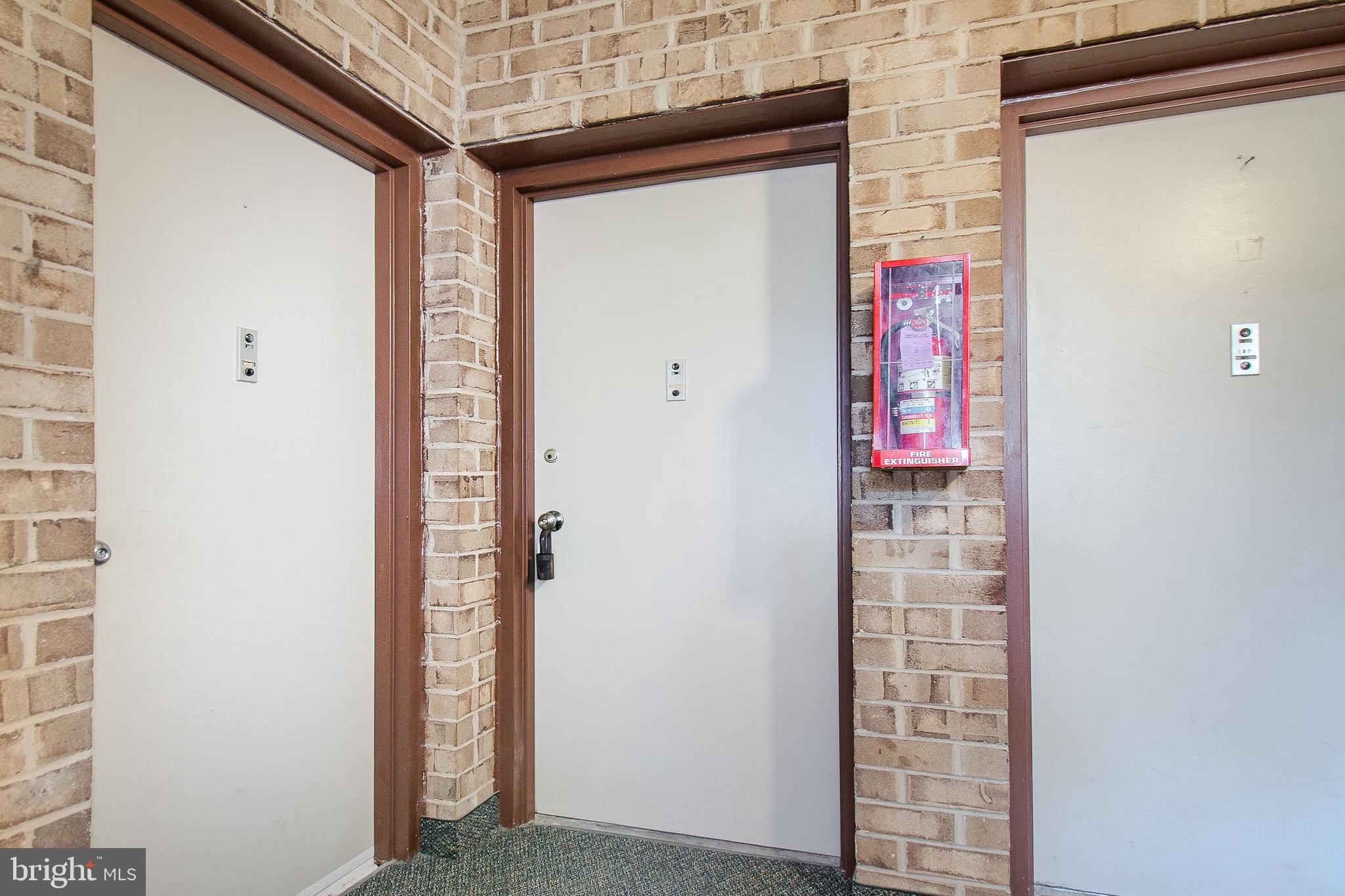 OCCOQUAN RIDGE CONDO - Residential