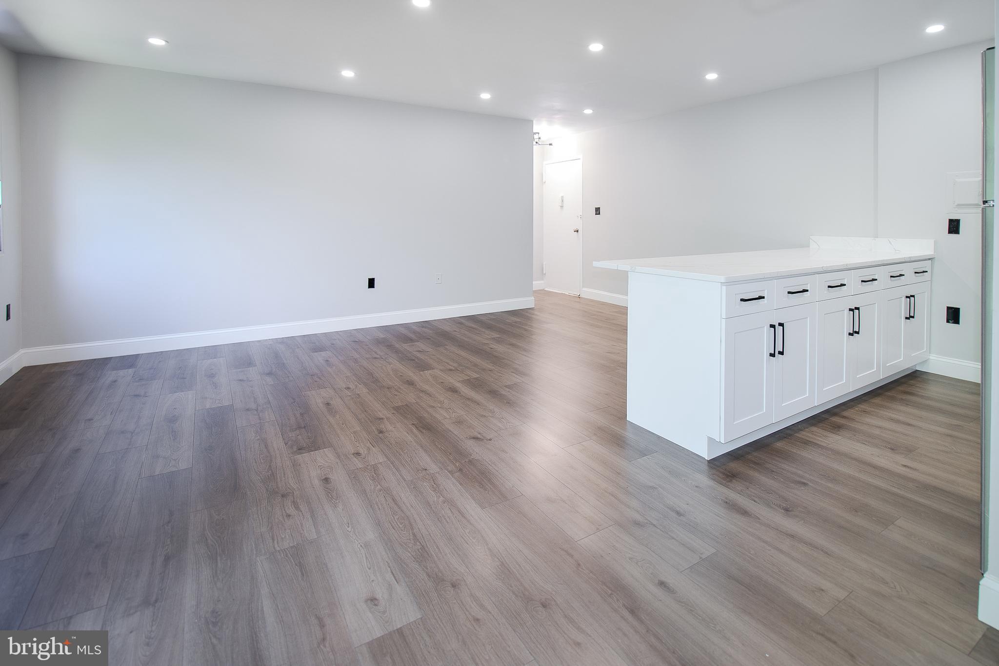 OCCOQUAN RIDGE CONDO - Residential