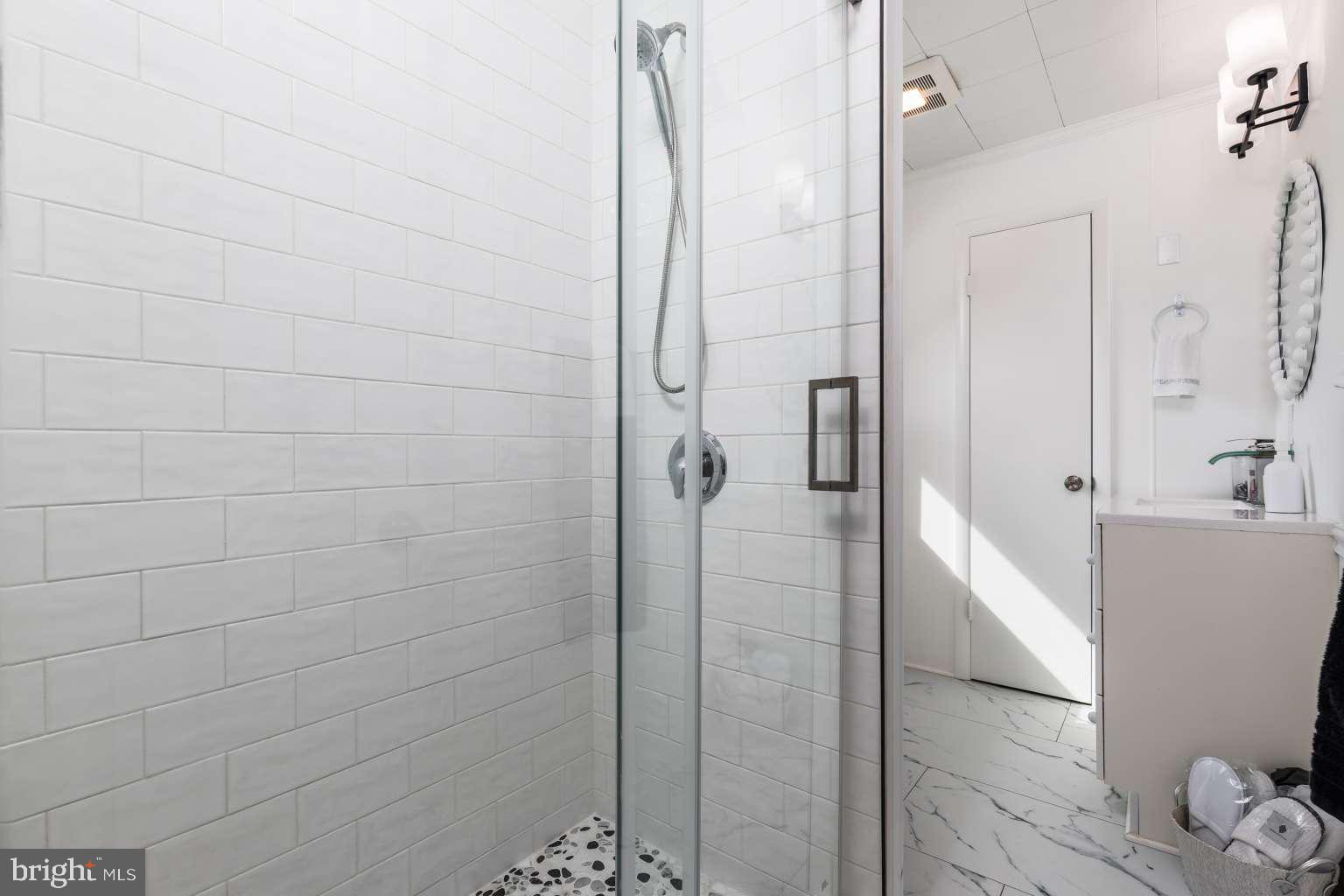 CAPE ISLE OF WIGHT - Residential