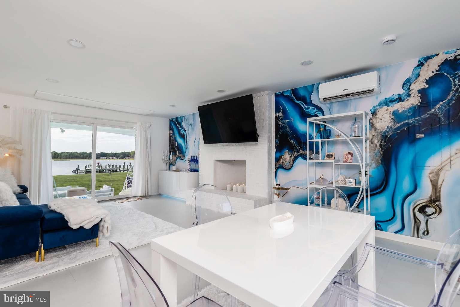 CAPE ISLE OF WIGHT - Residential