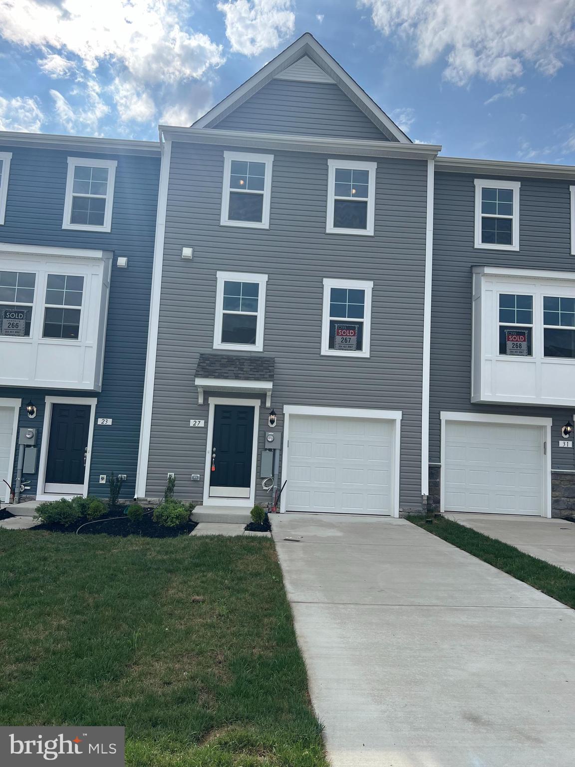 OVERLOOK AT RIVERSIDE TOWNHOMES - Residential Lease